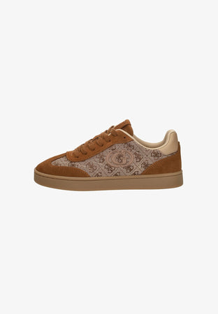 حذاء سنيكر جيس Trainers