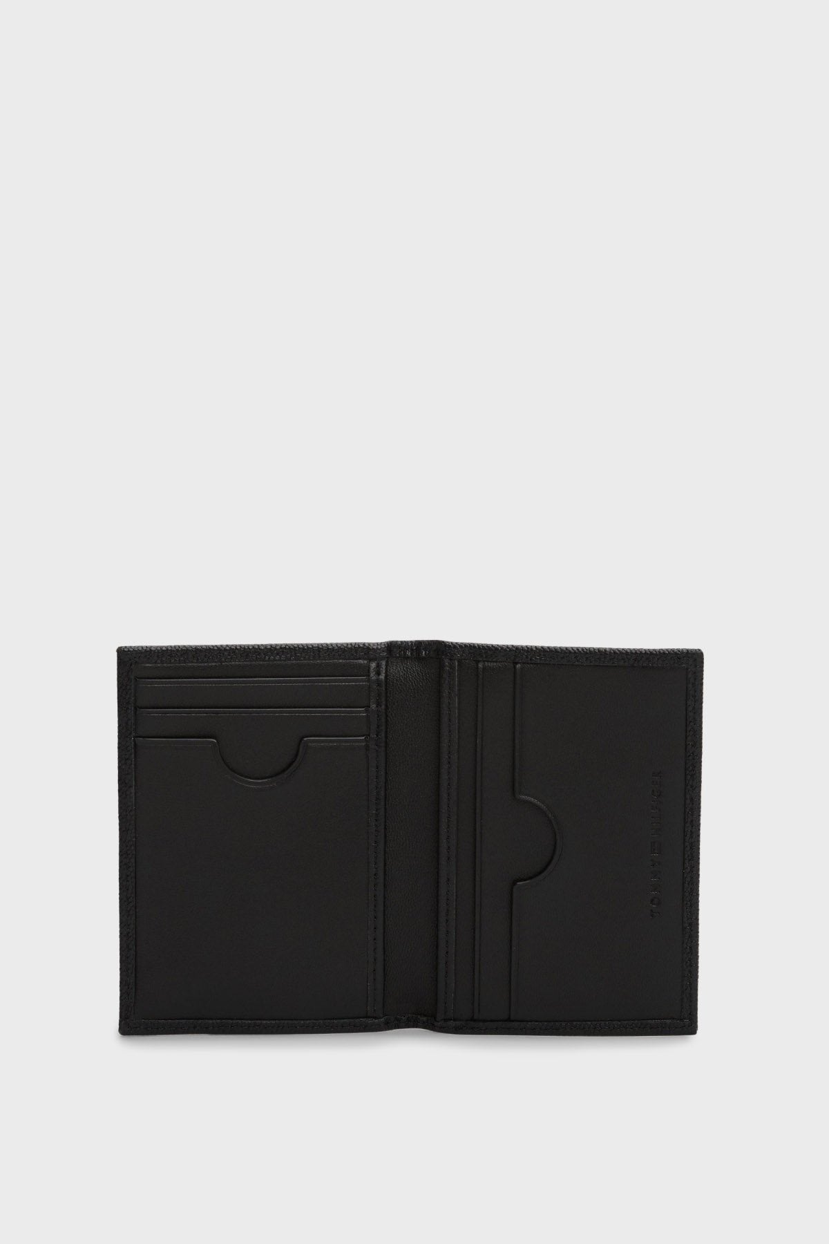 Tommy Hilfiger Leather Bifold Wallet