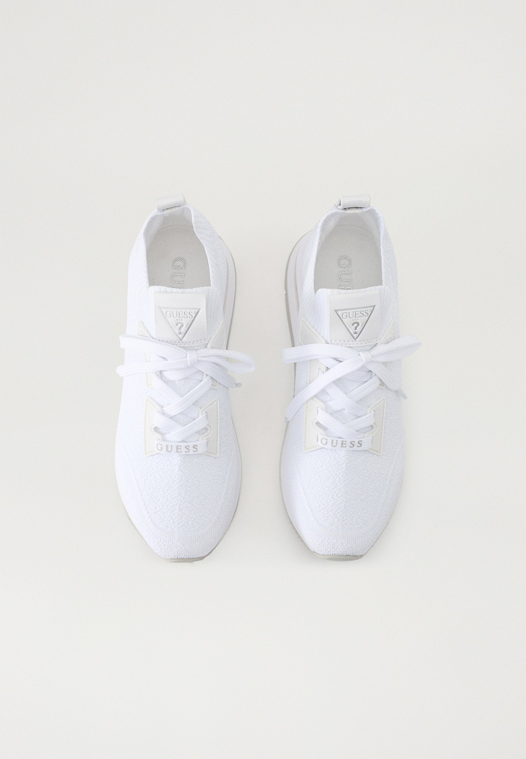 حذاء سنيكر جيس Esti