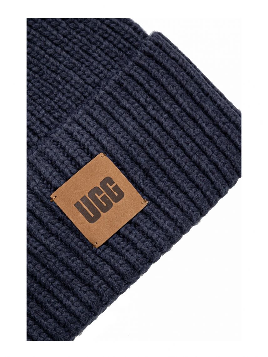 قبعة UGG