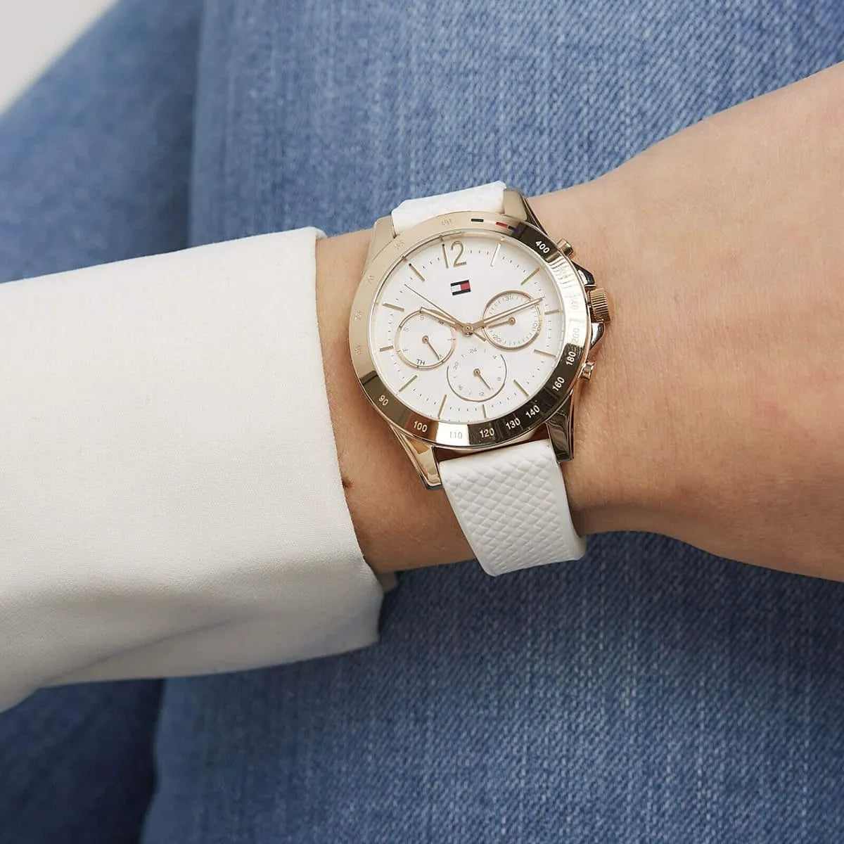 ساعة تومي هيلفيجر Haven