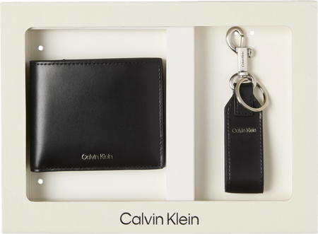 Calvin Klein Raised Billfold W Coin Key Fo Wallet