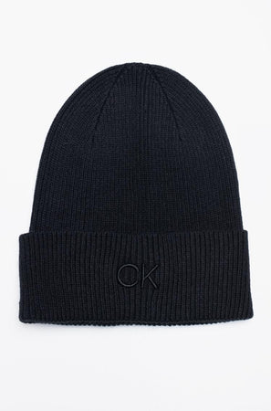 قبعة كالفين كلاين