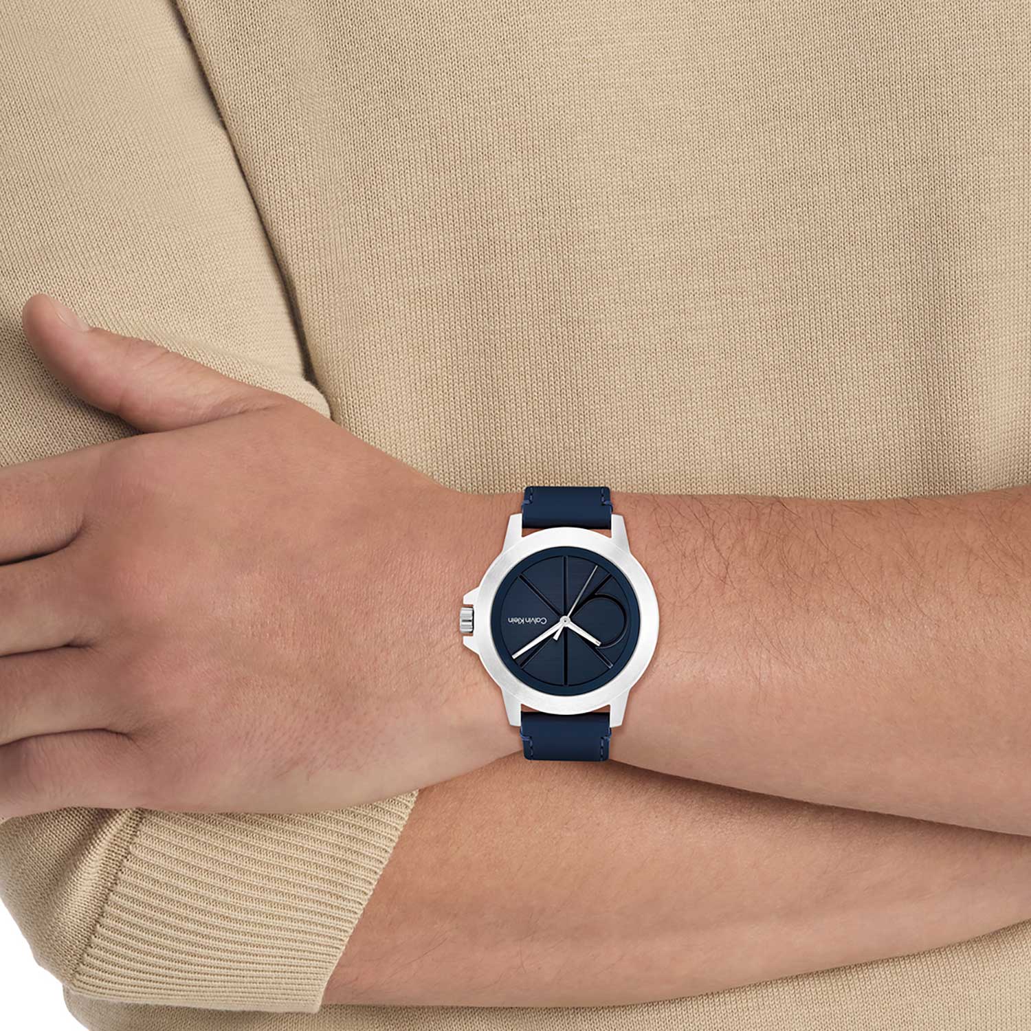 ساعة كالفين كلاين