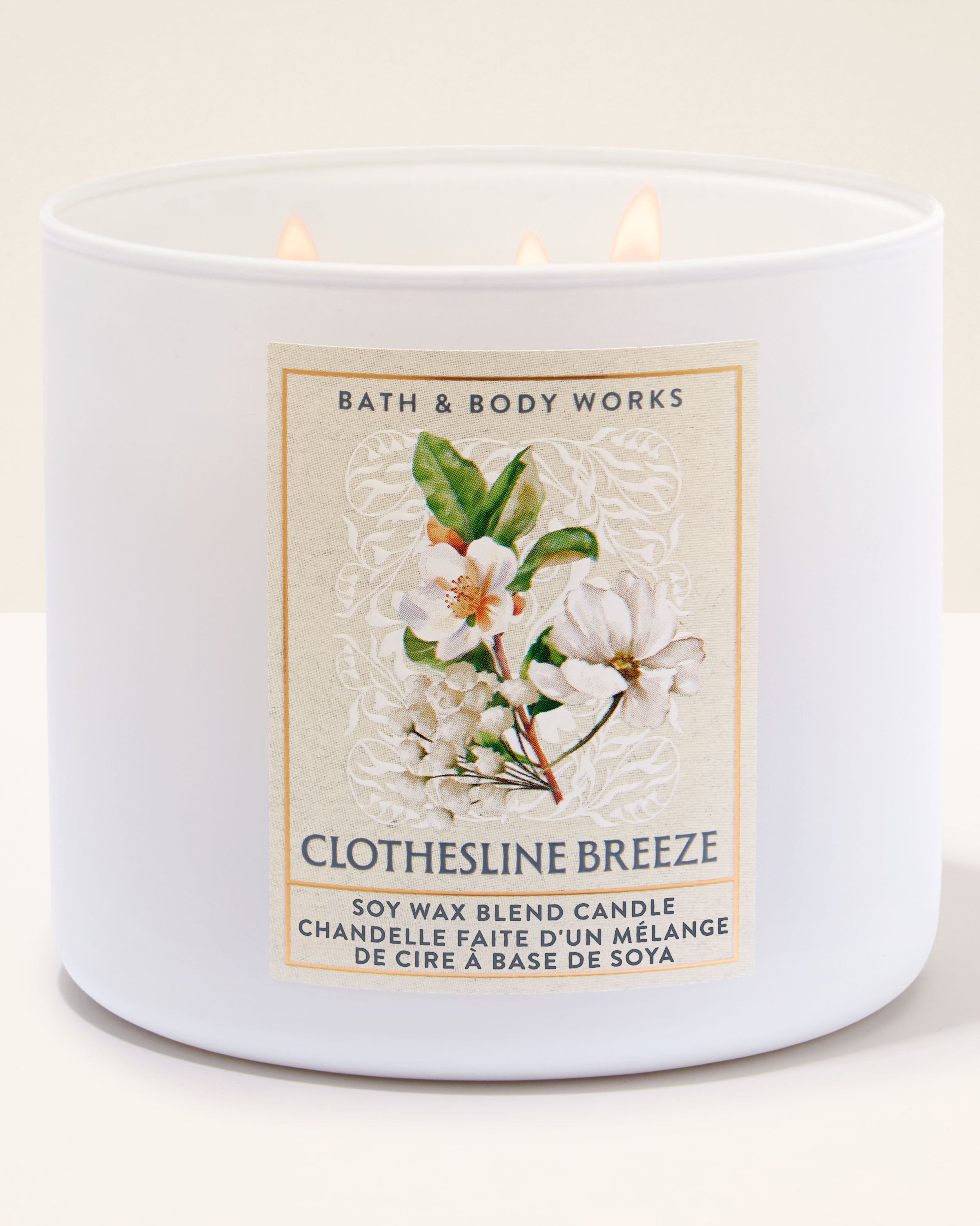 Bath & Body Works Clothesline Breeze 3-Wick Scented Candle