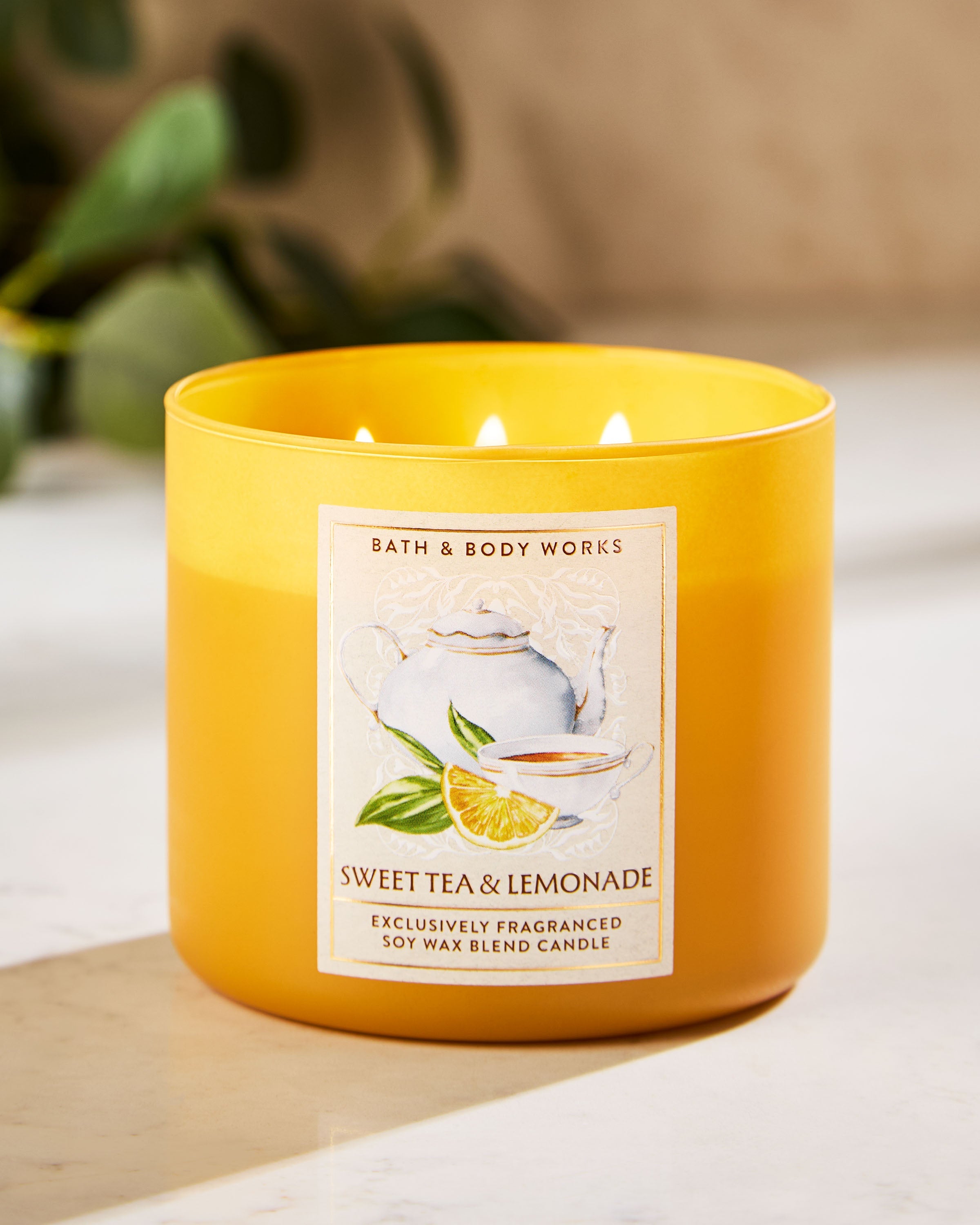 Bath & Body Works Sweet Tea & Lemonade 3-Wick Scented Candle