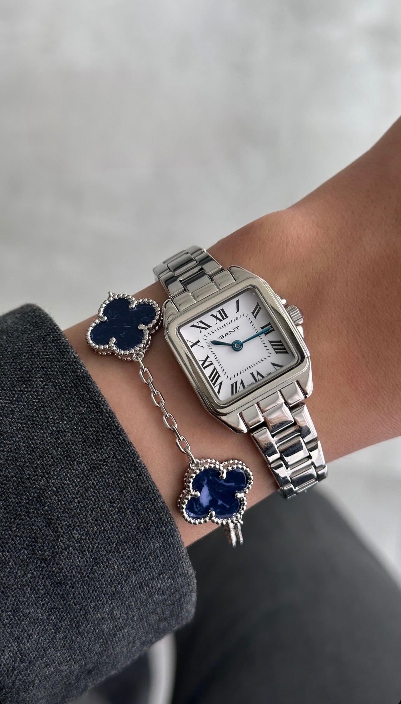 ساعة جانت Square