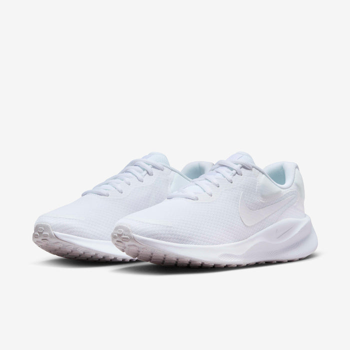 Nike Revolution 7 Sneaker