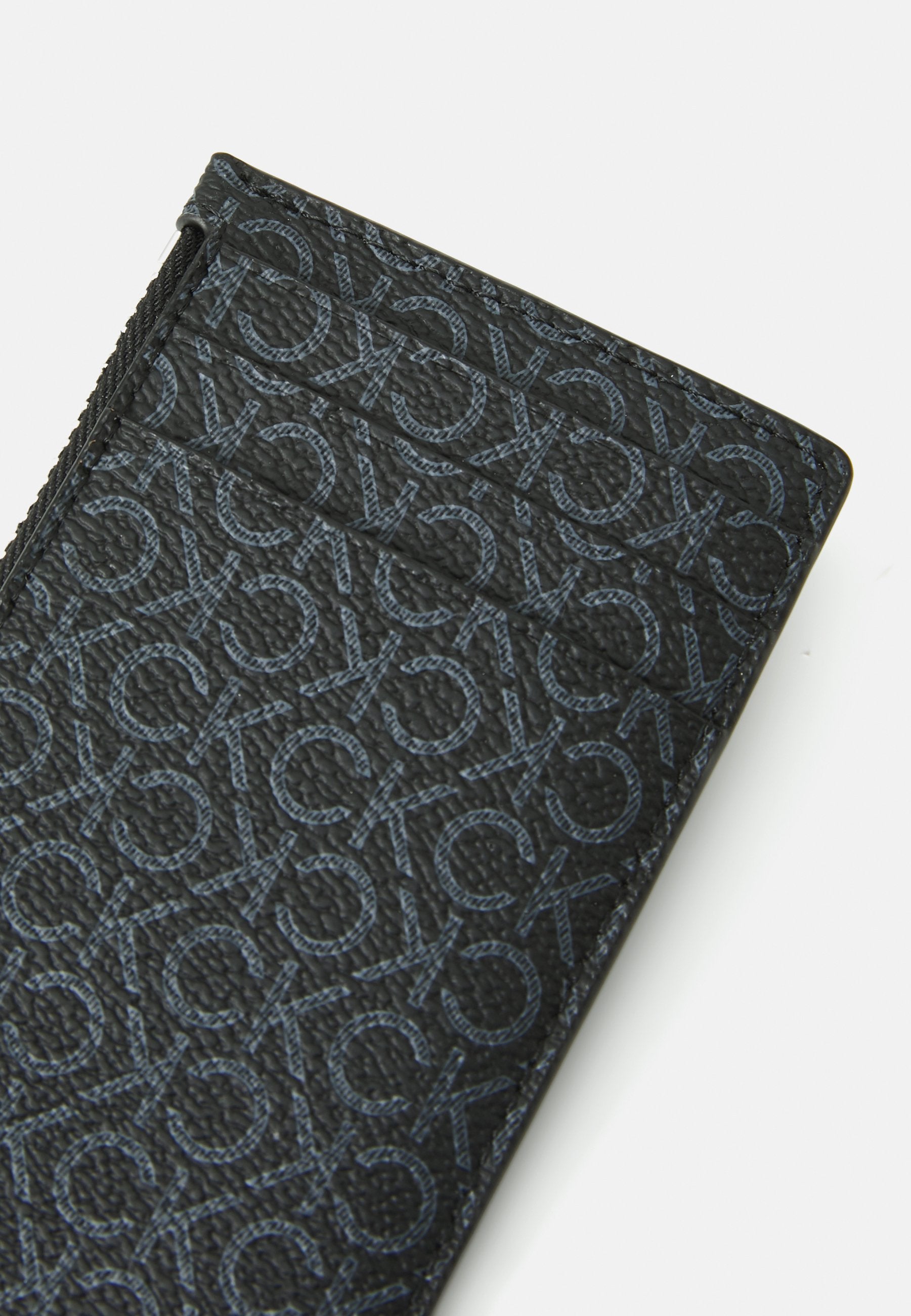 محفظة كالفين كلاين Must Mono Cardholder