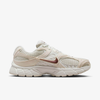 Nike V5 Rnr Sneaker