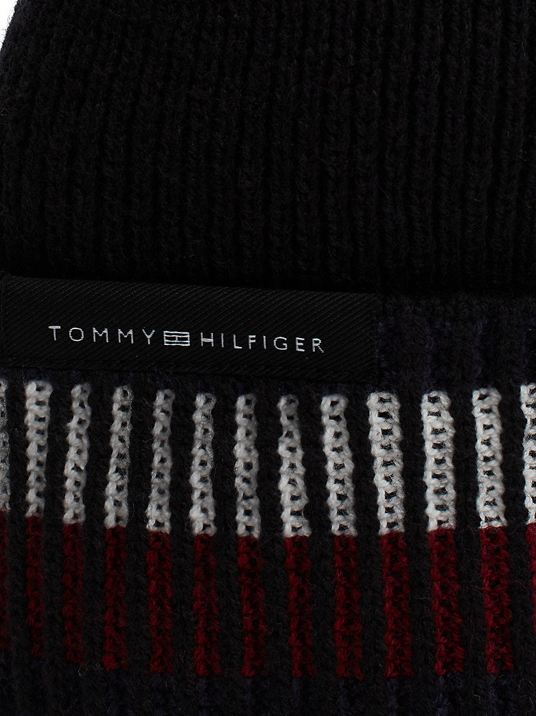 قبعة تومي هيلفيجر