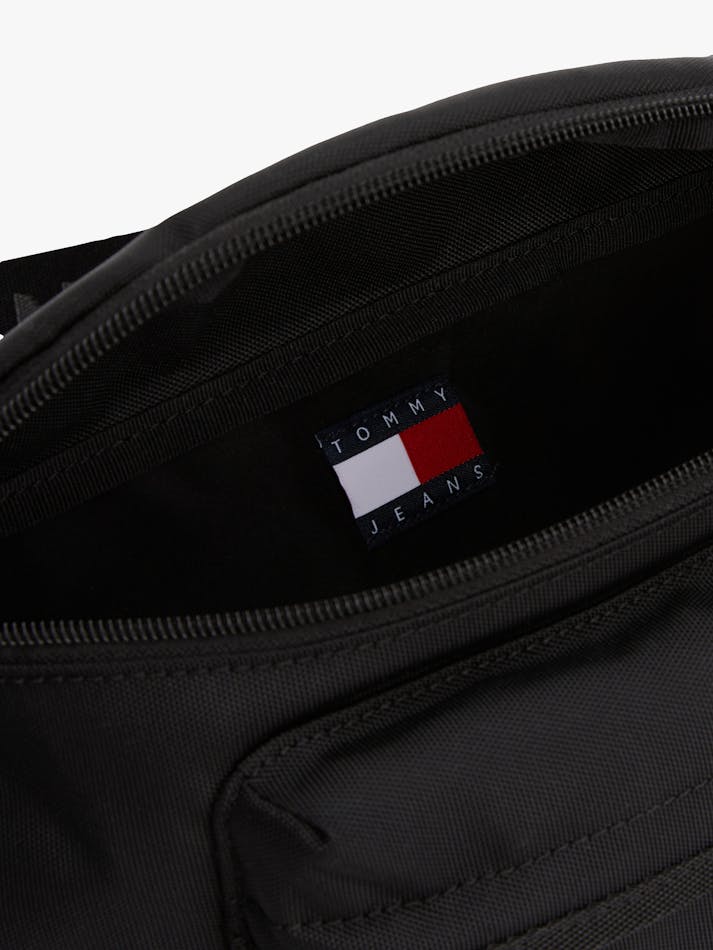 حقيبة تومي هيلفيجر Essential Repeat Logo Strap Bum