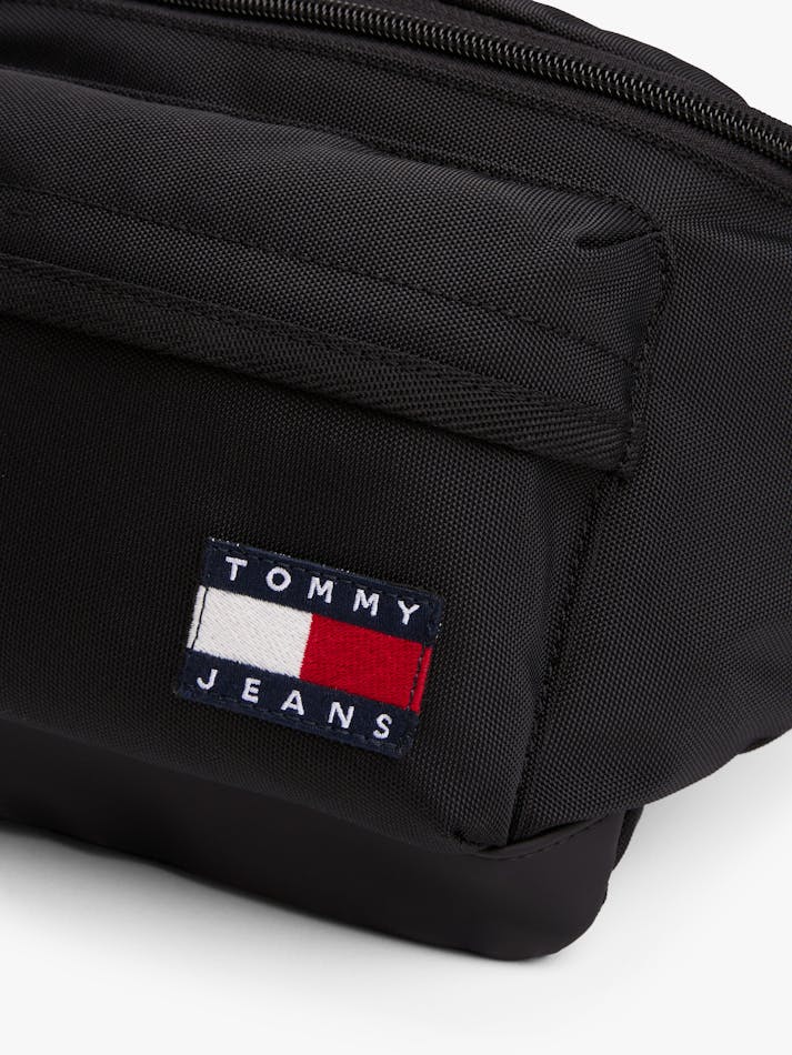 حقيبة تومي هيلفيجر Essential Repeat Logo Strap Bum