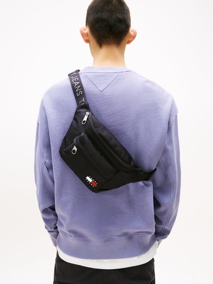 حقيبة تومي هيلفيجر Essential Repeat Logo Strap Bum