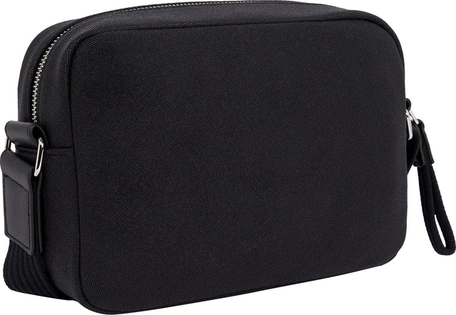 حقيبة تومي هيلفيجر