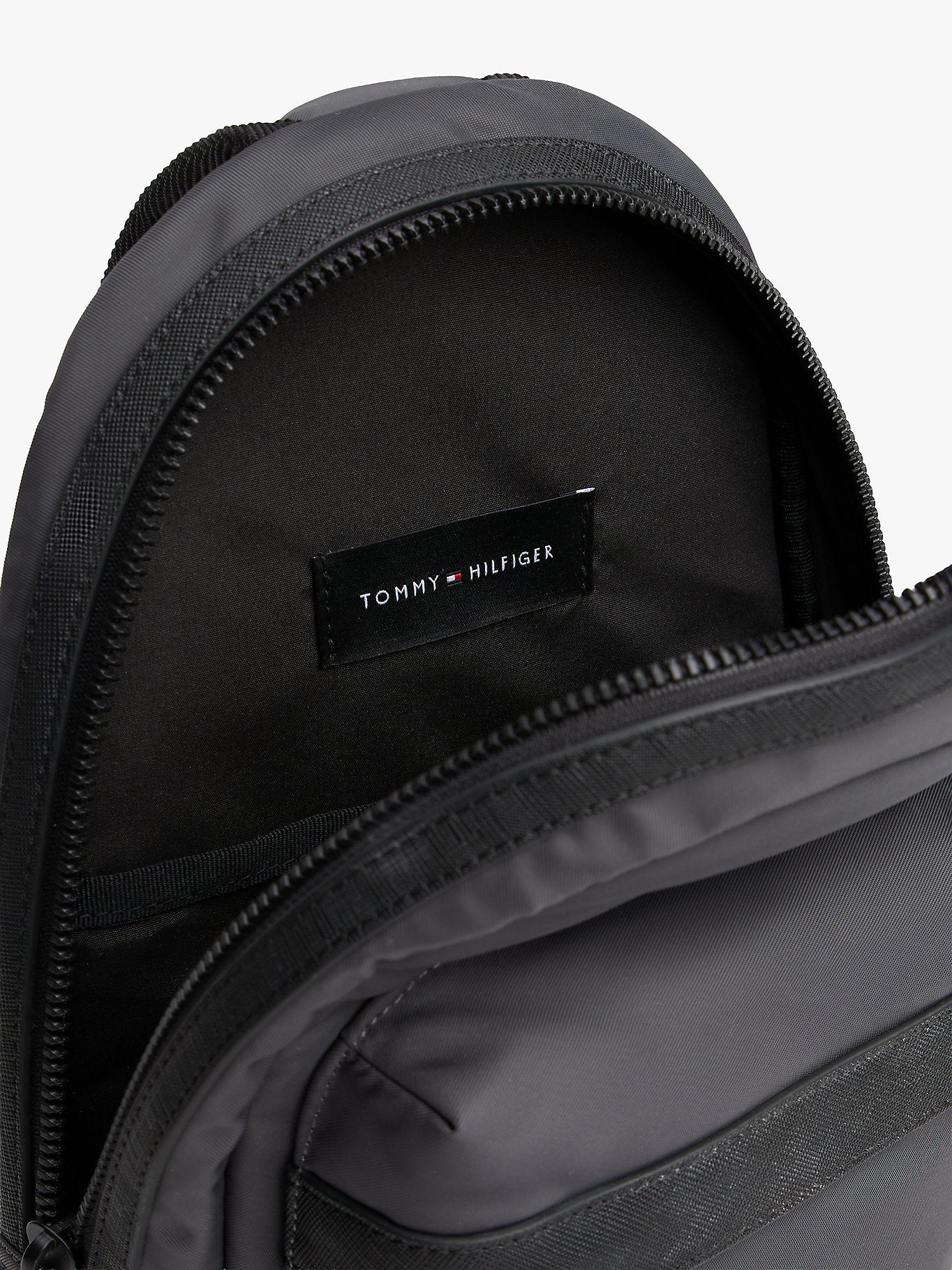Tommy Hilfiger Repreve Slingpack Bag