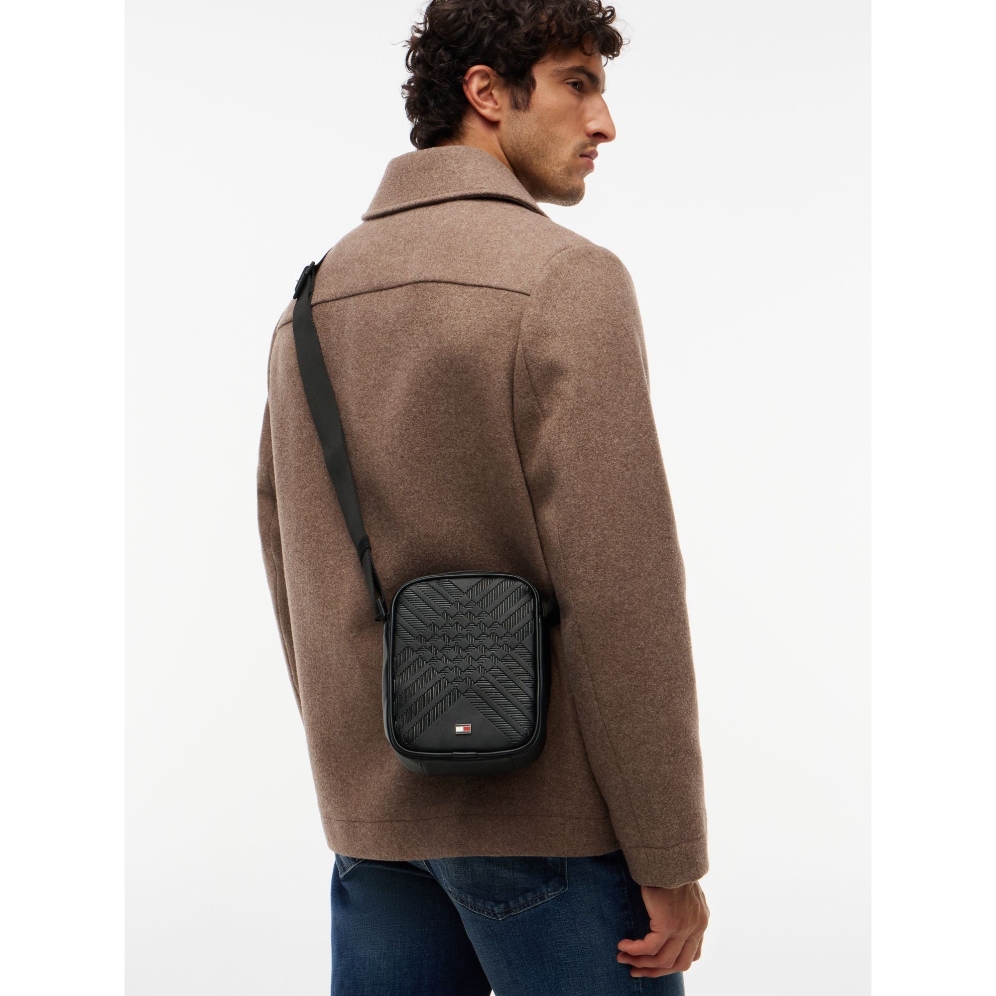 Tommy Hilfiger Corp Texture Mini Reporter Bag