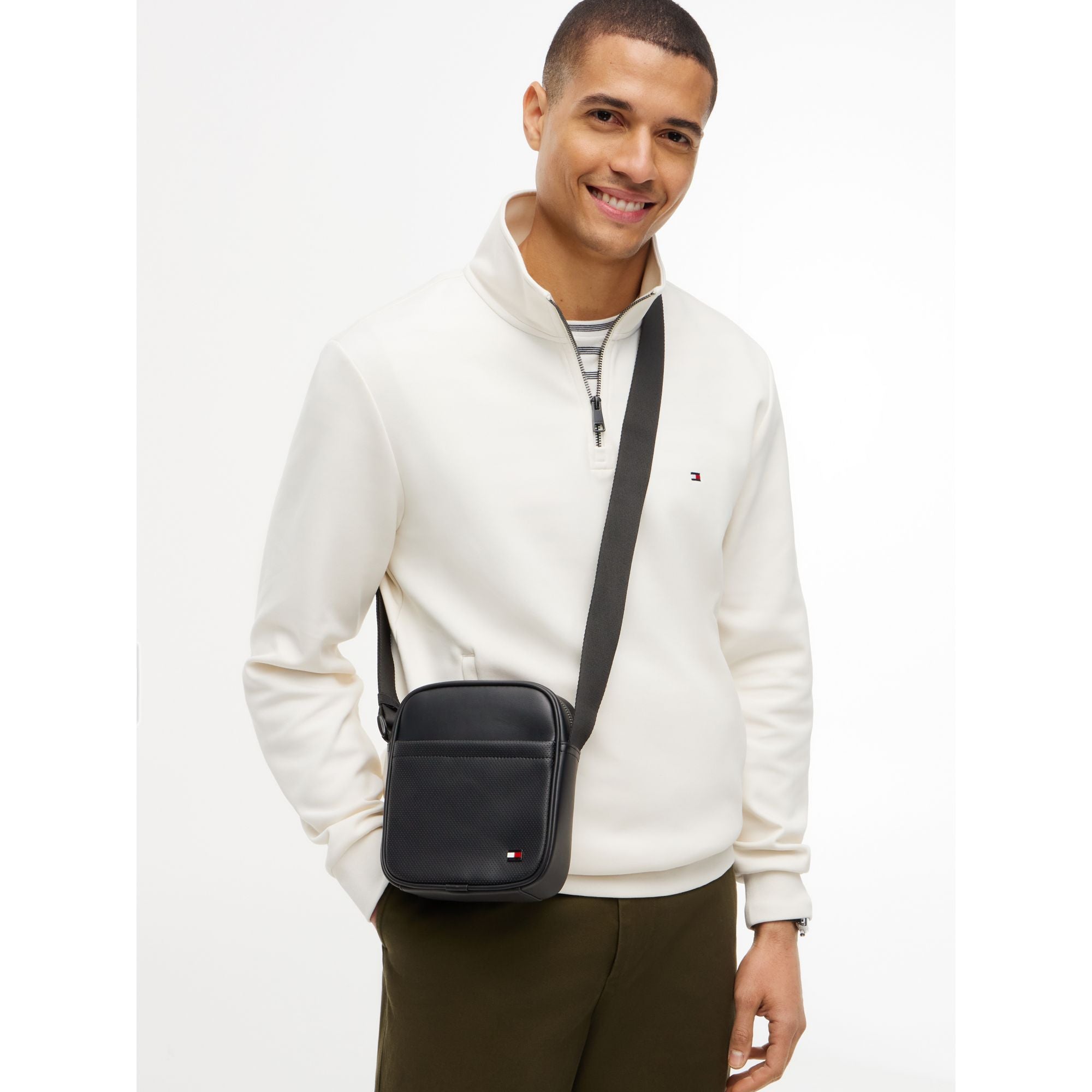 Tommy Hilfiger Foundation Mini Reporter Bag