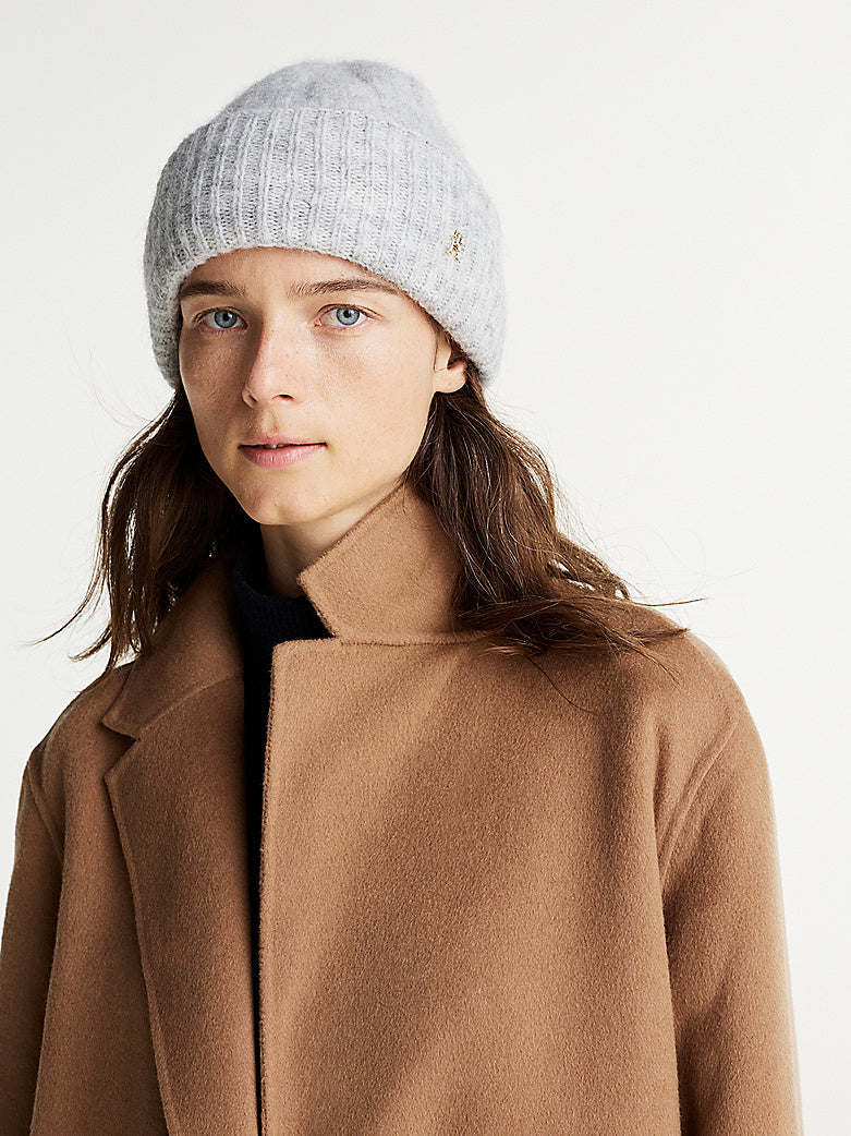 قبعة تومي هيلفيجر