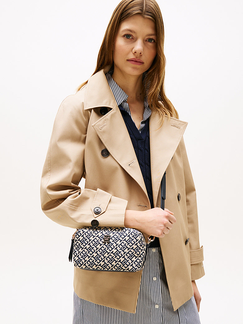 حقيبة تومي هيلفيجر Monogram Jacquard Camera