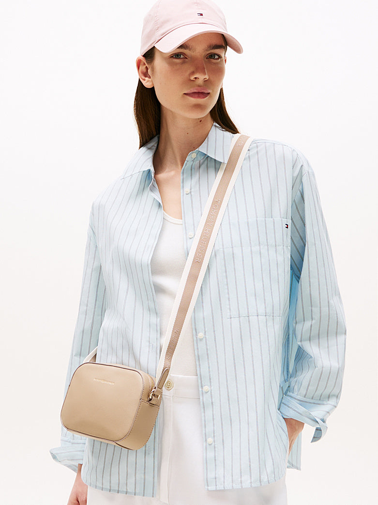 حقيبة تومي هيلفيجر Logo Webbing Strap Camera