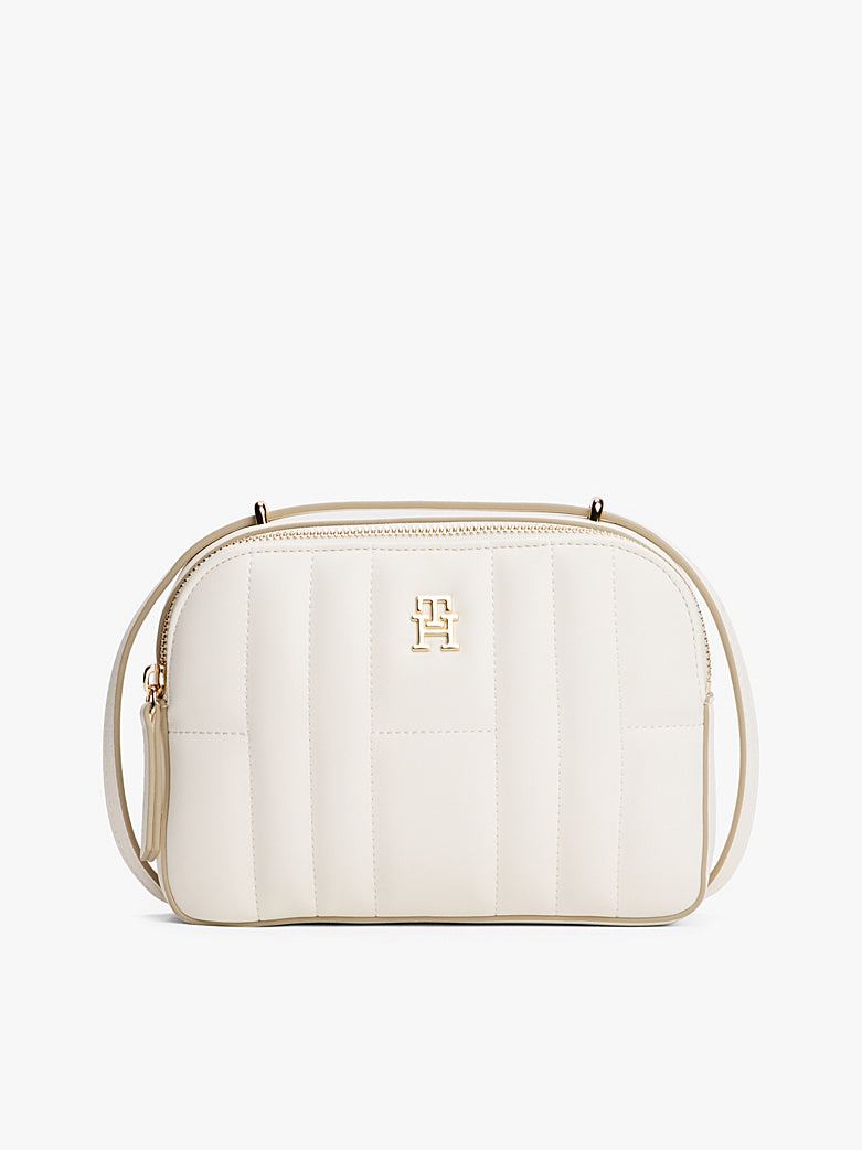 حقيبة تومي هيلفيجر Monogram Quilted Camera Crossbody