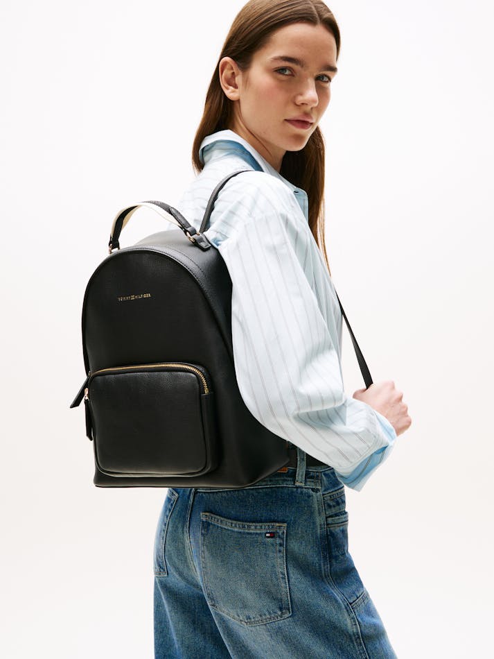 حقيبة تومي هيلفيجر Signature Top Handle Backpack