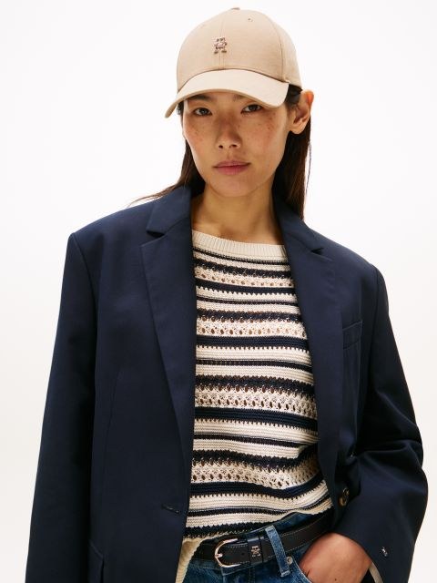 قبعة تومي هيلفيجر