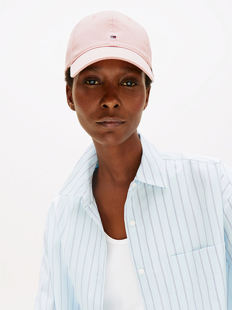 قبعة تومي هيلفيجر