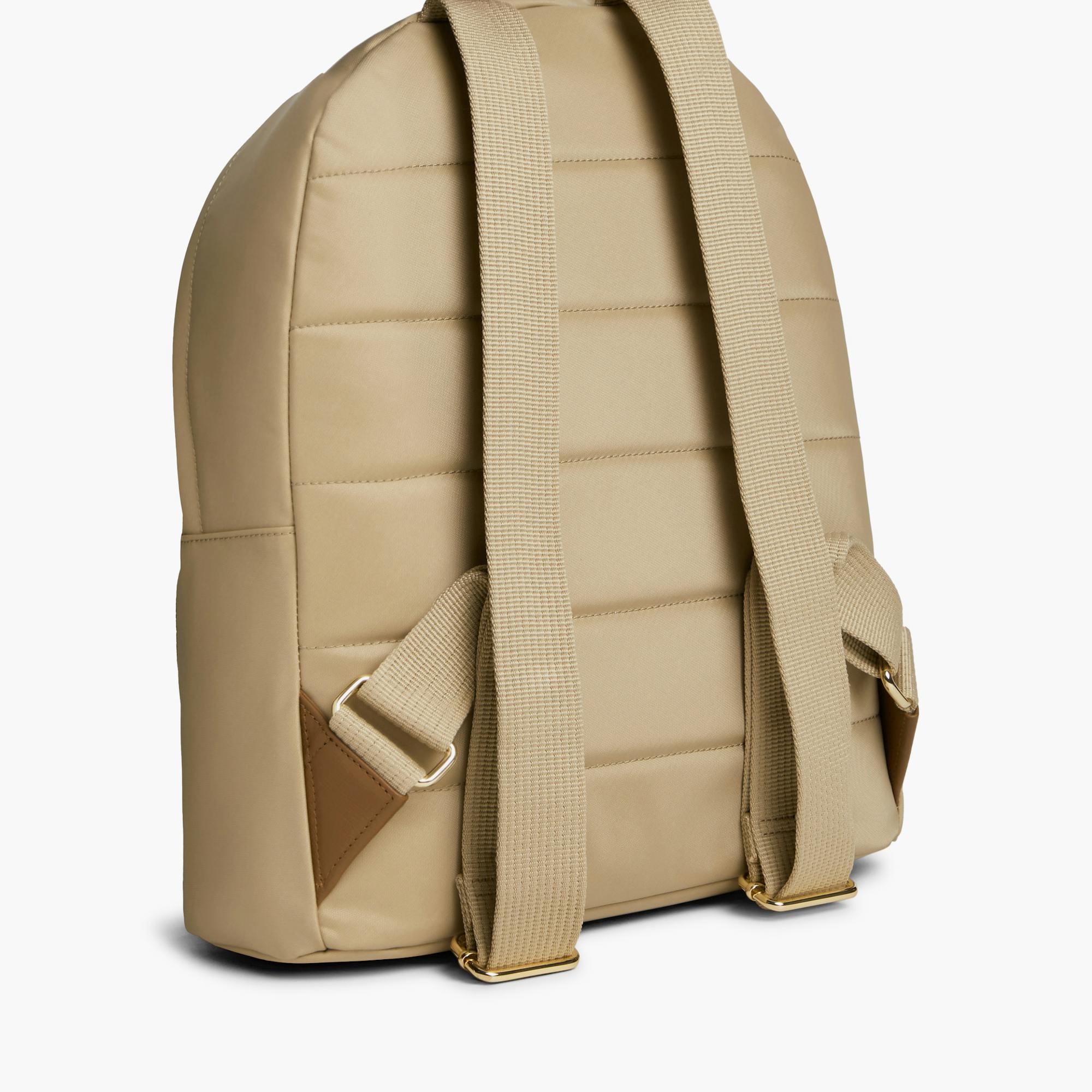 حقيبة تومي هيلفيجر Popette Dome