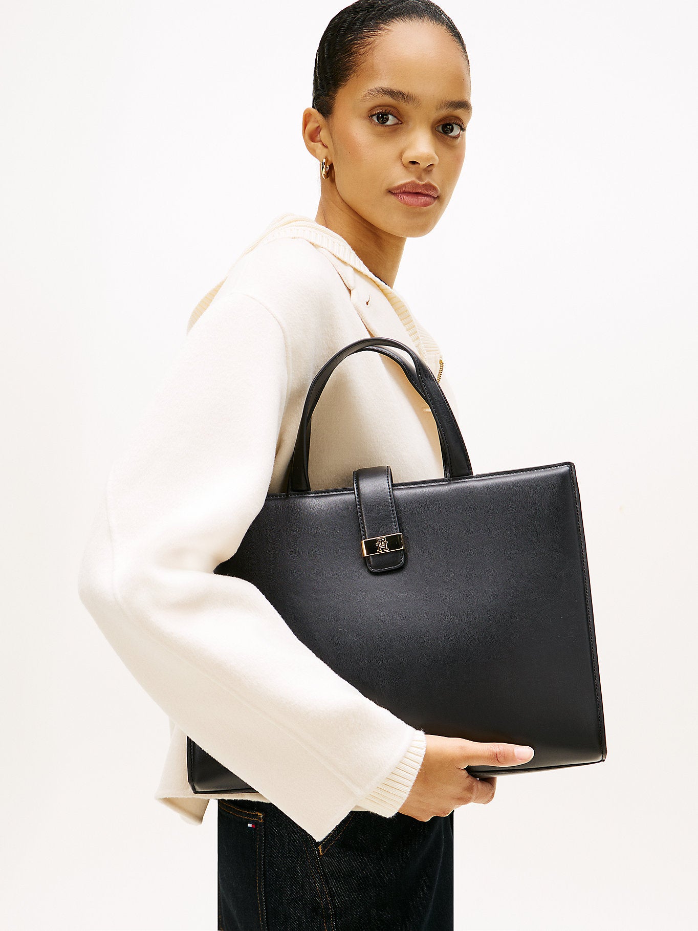 حقيبة تومي هيلفيجر Heritage Satchel