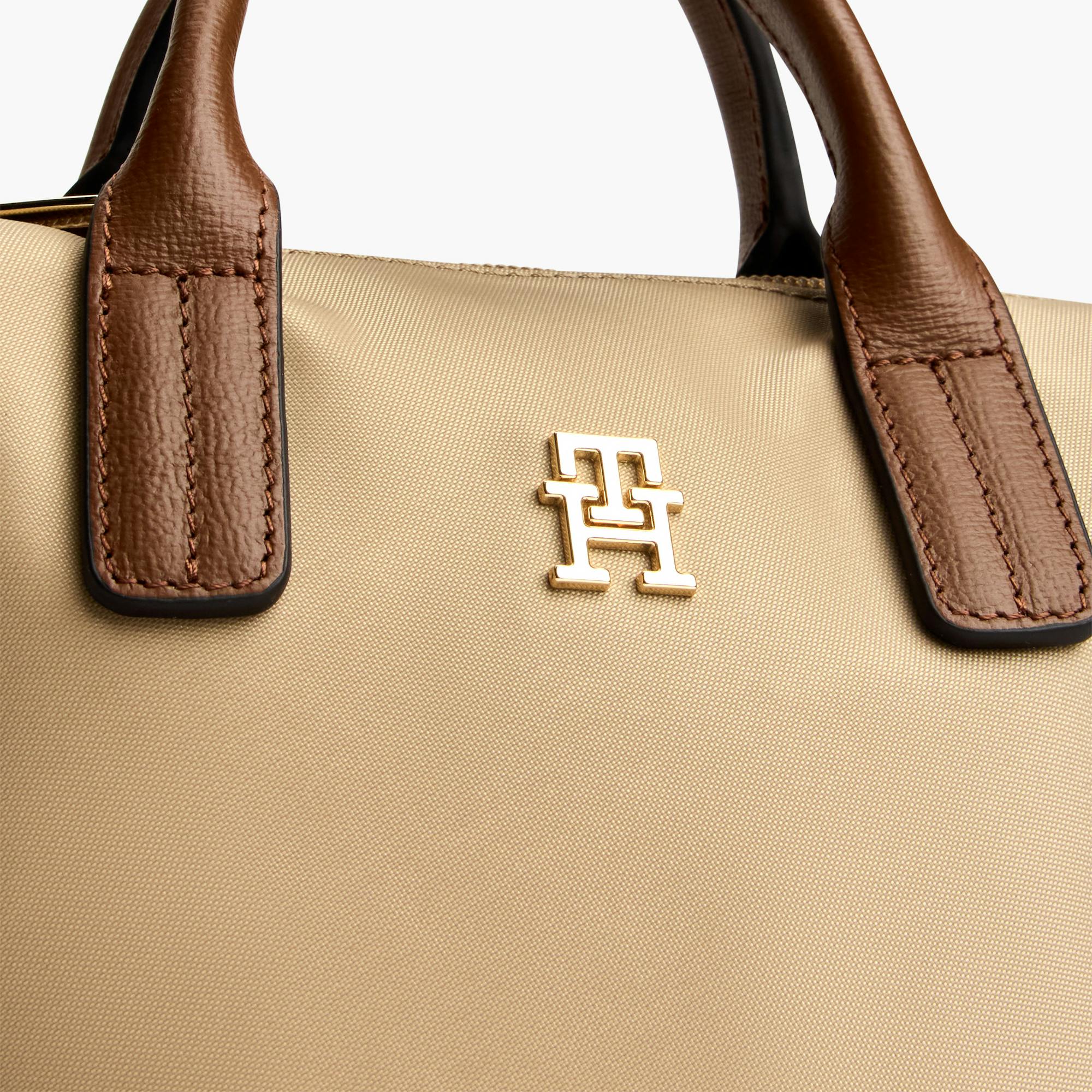 حقيبة تومي هيلفيجر Popette Micro Tote