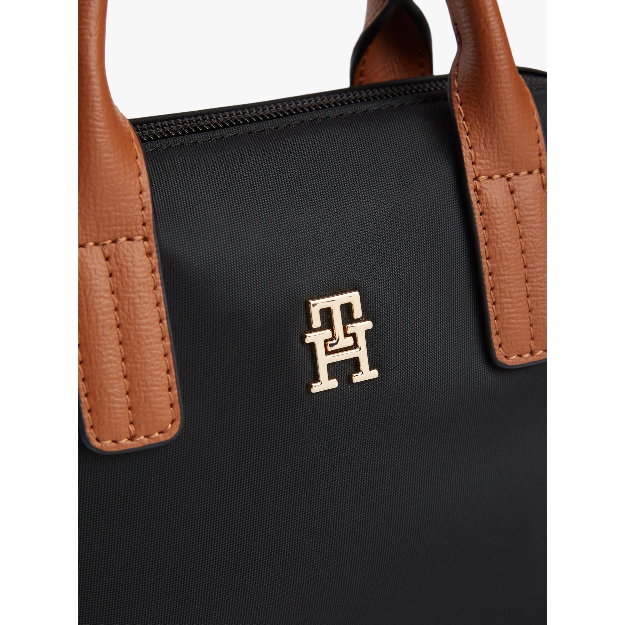 حقيبة تومي هيلفيجر Popette Micro Tote