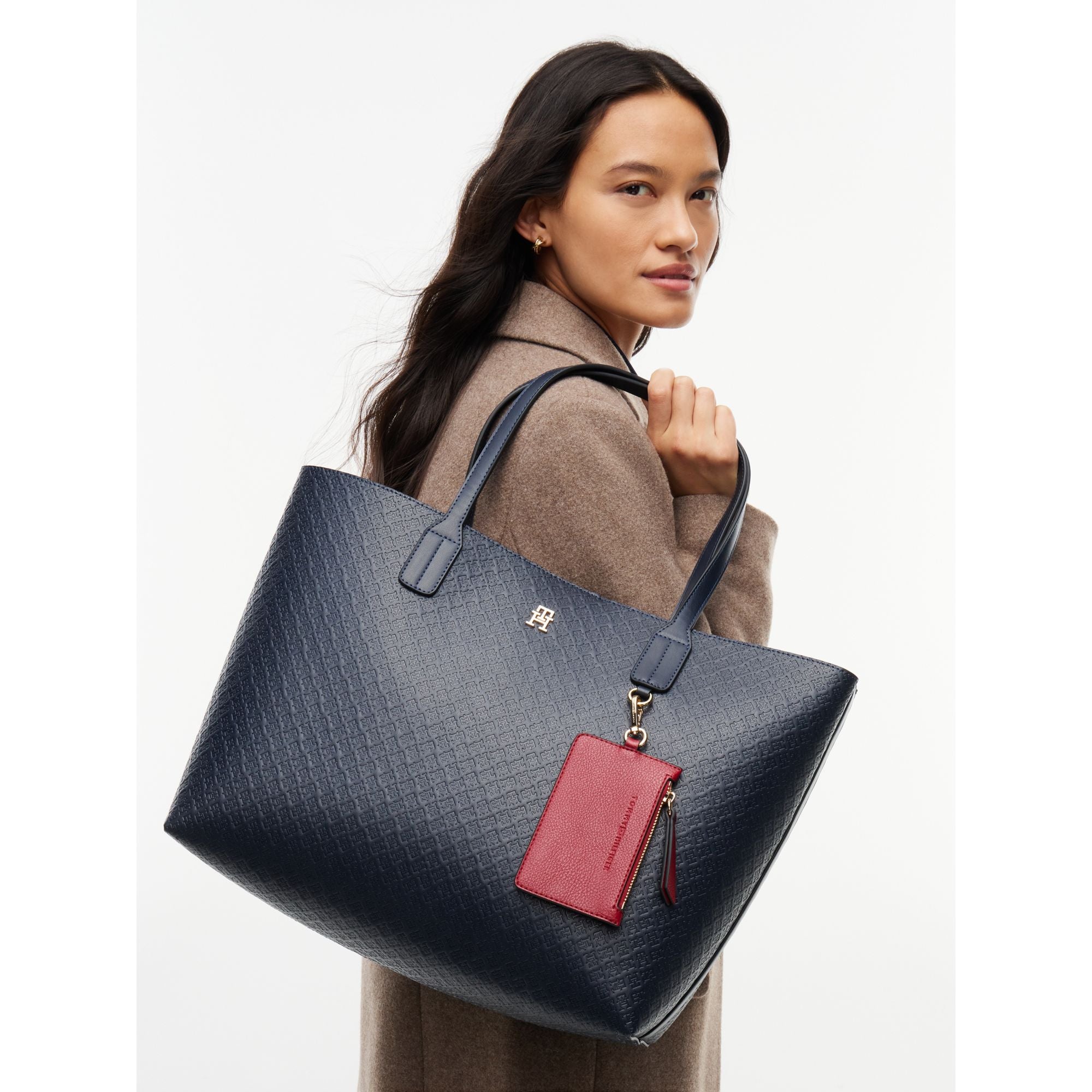 حقيبة تومي هيلفيجر Icon Tote Mono