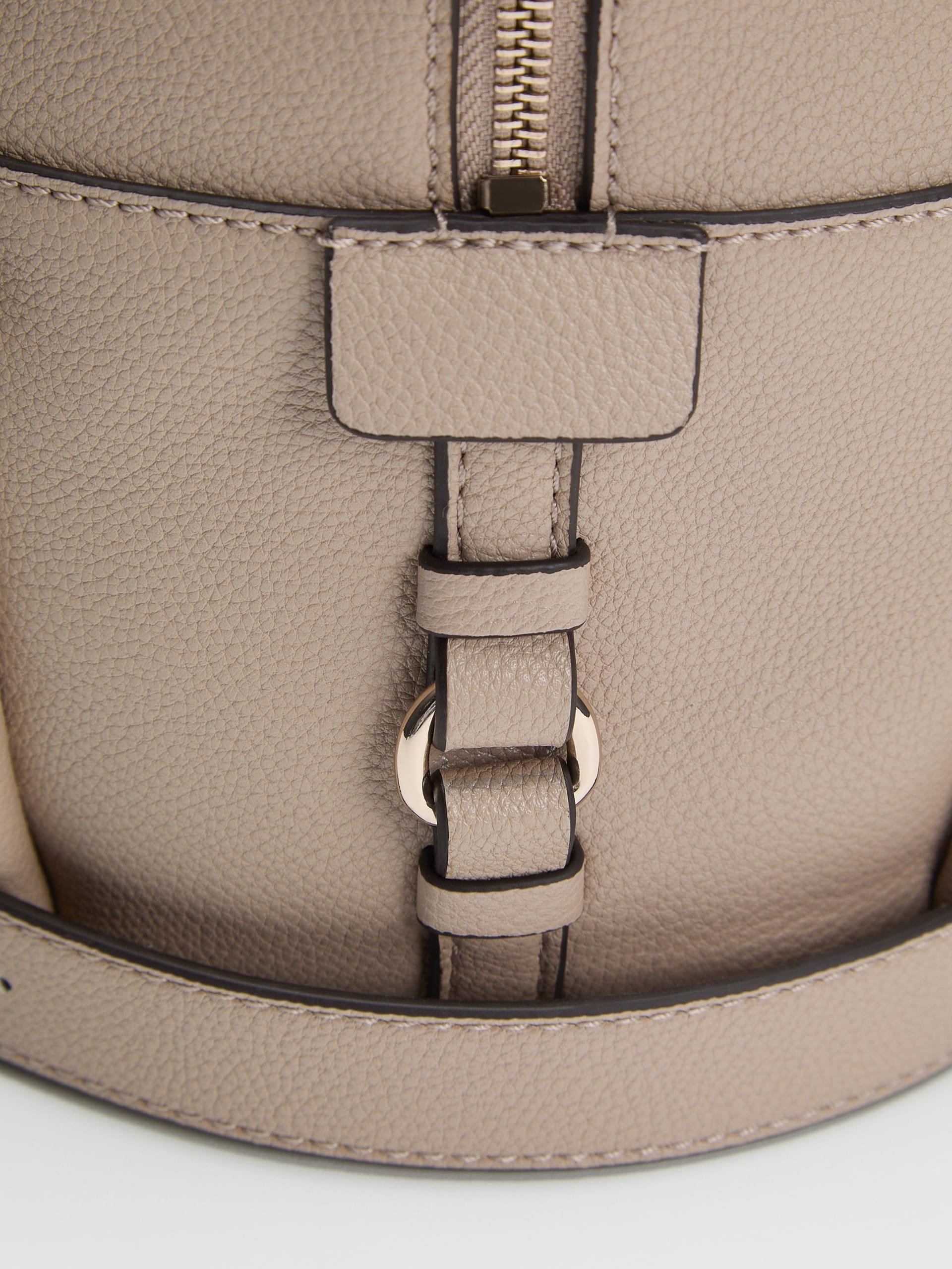 Guess Danya Satchel Bag