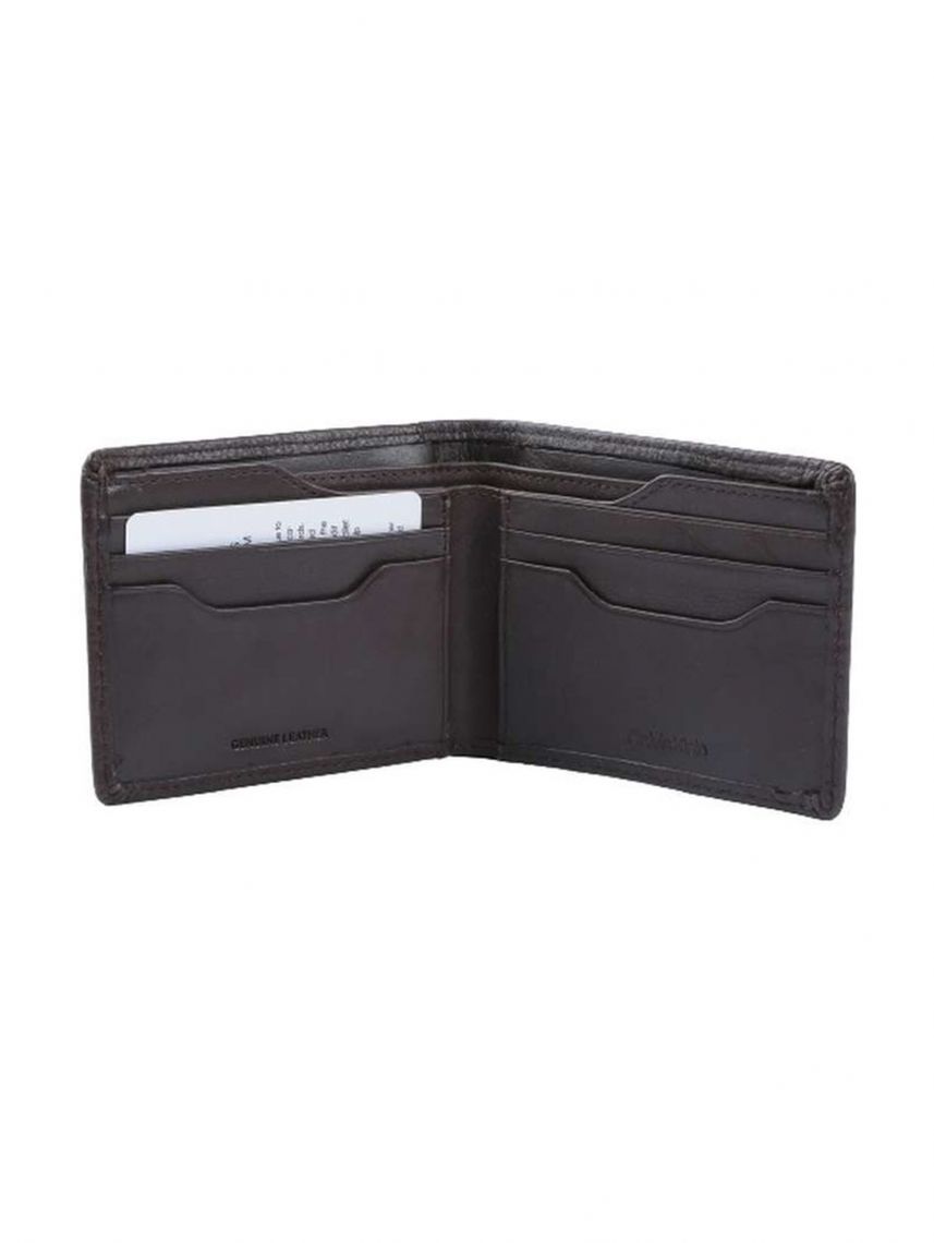 محفظة كالفين كلاين