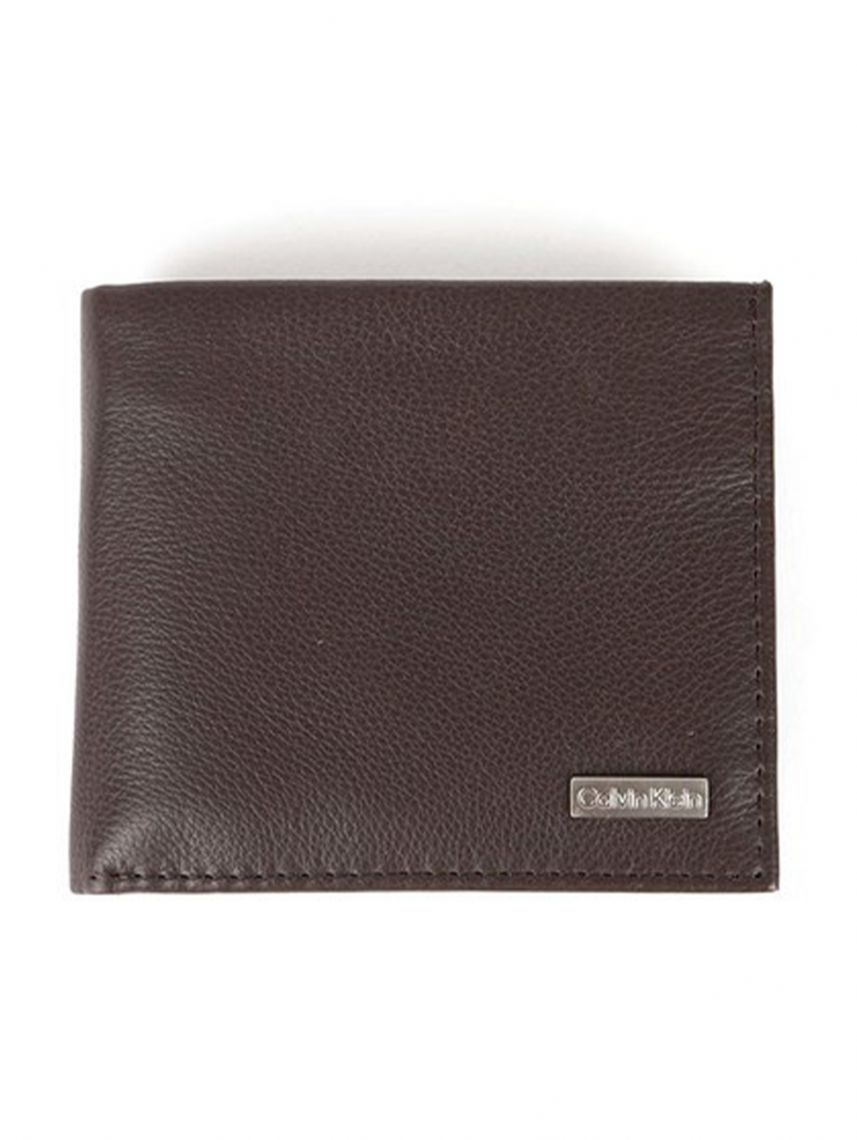 محفظة كالفين كلاين