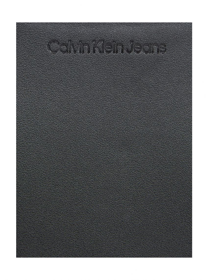 حقيبة كالفين كلاين Convertible Shoulder Bag