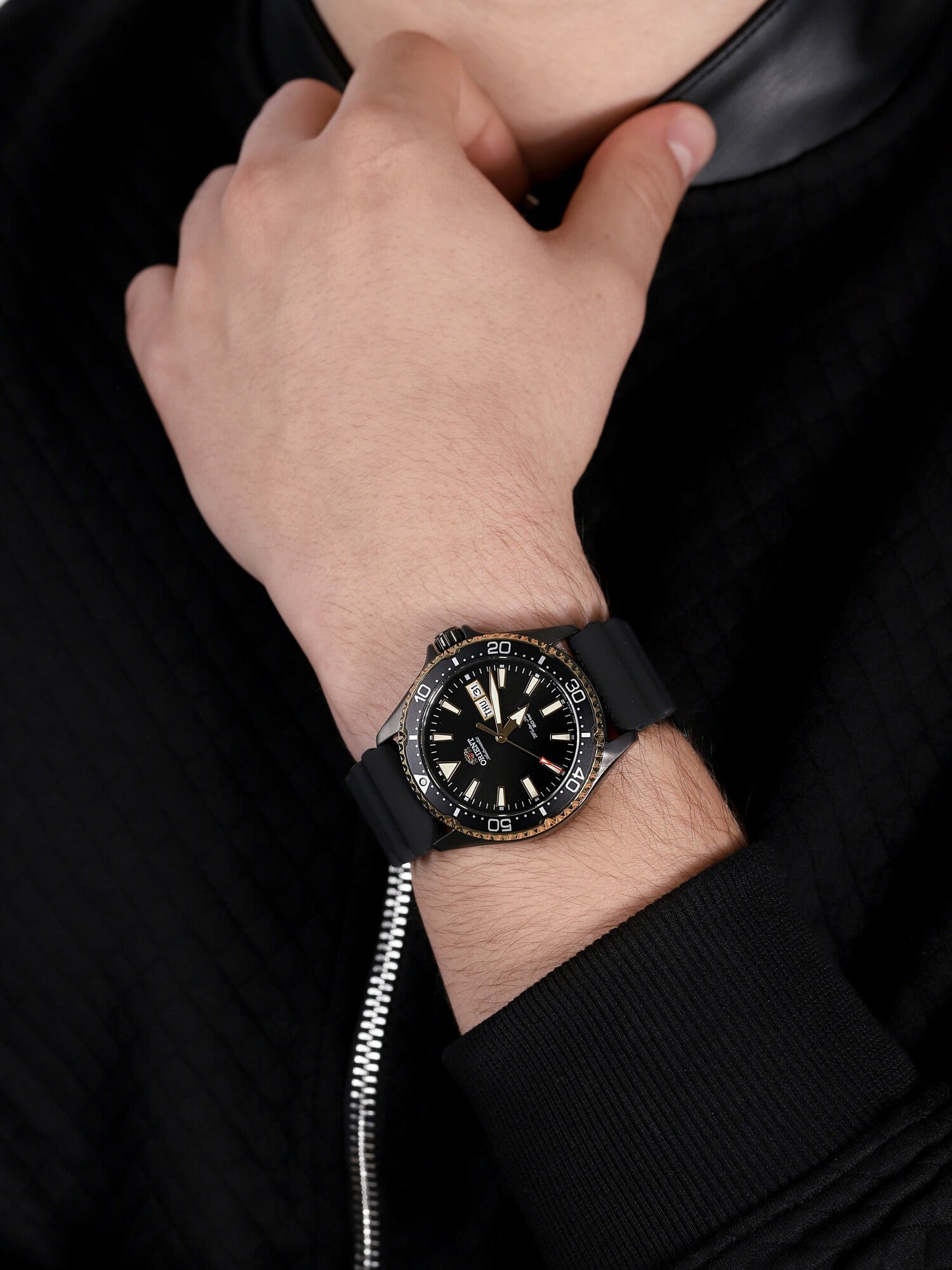 ساعة أورينت