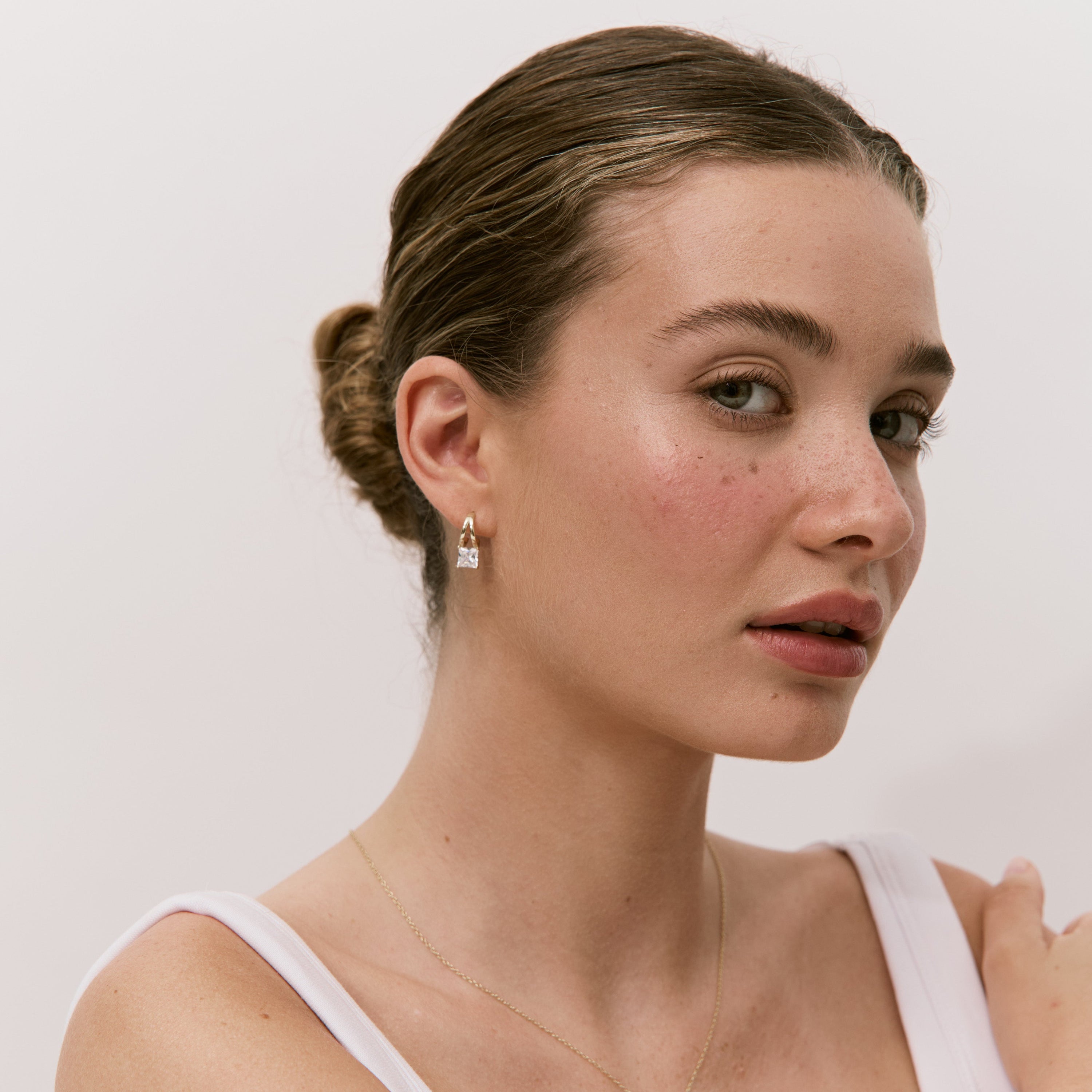 اقراط دانون