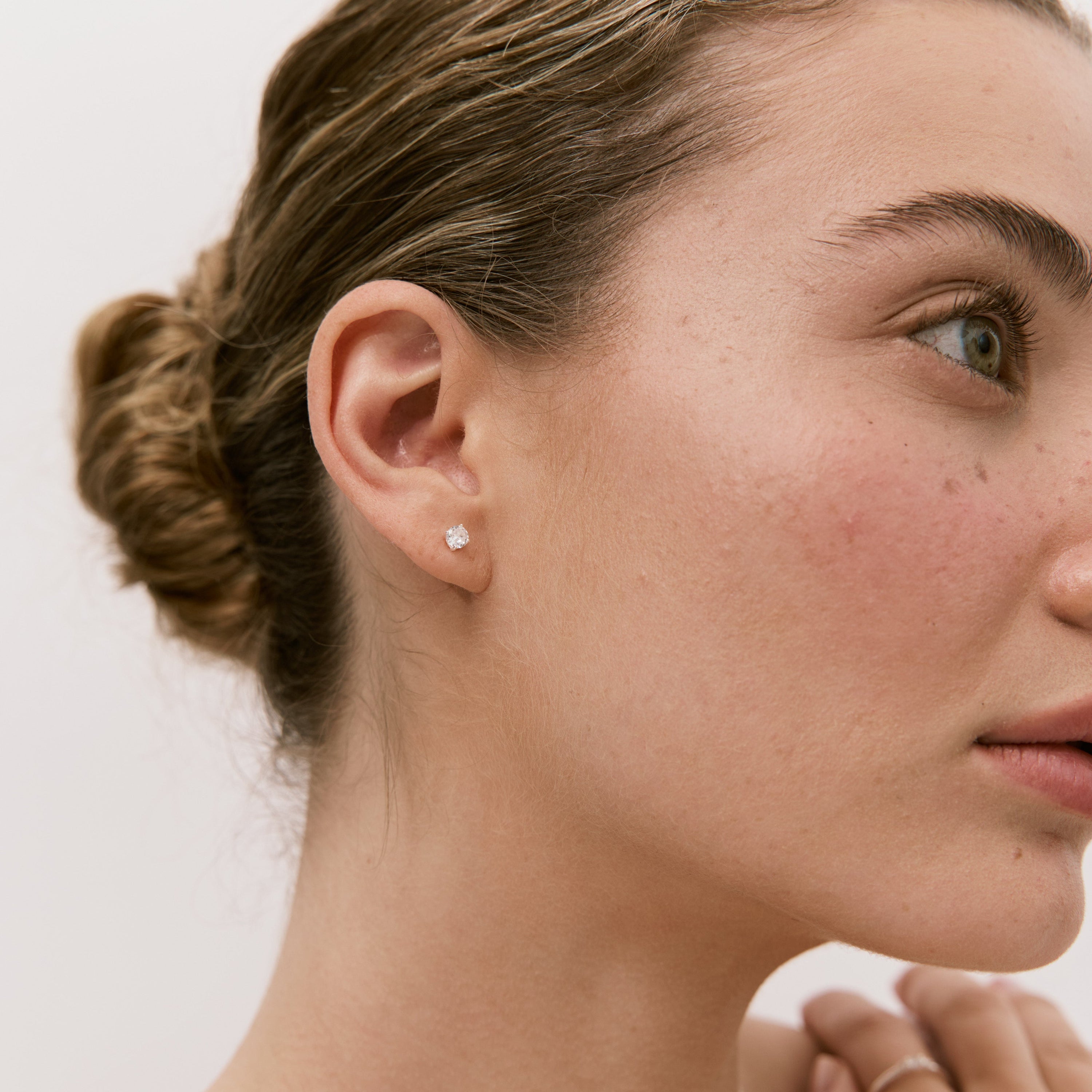 اقراط دانون