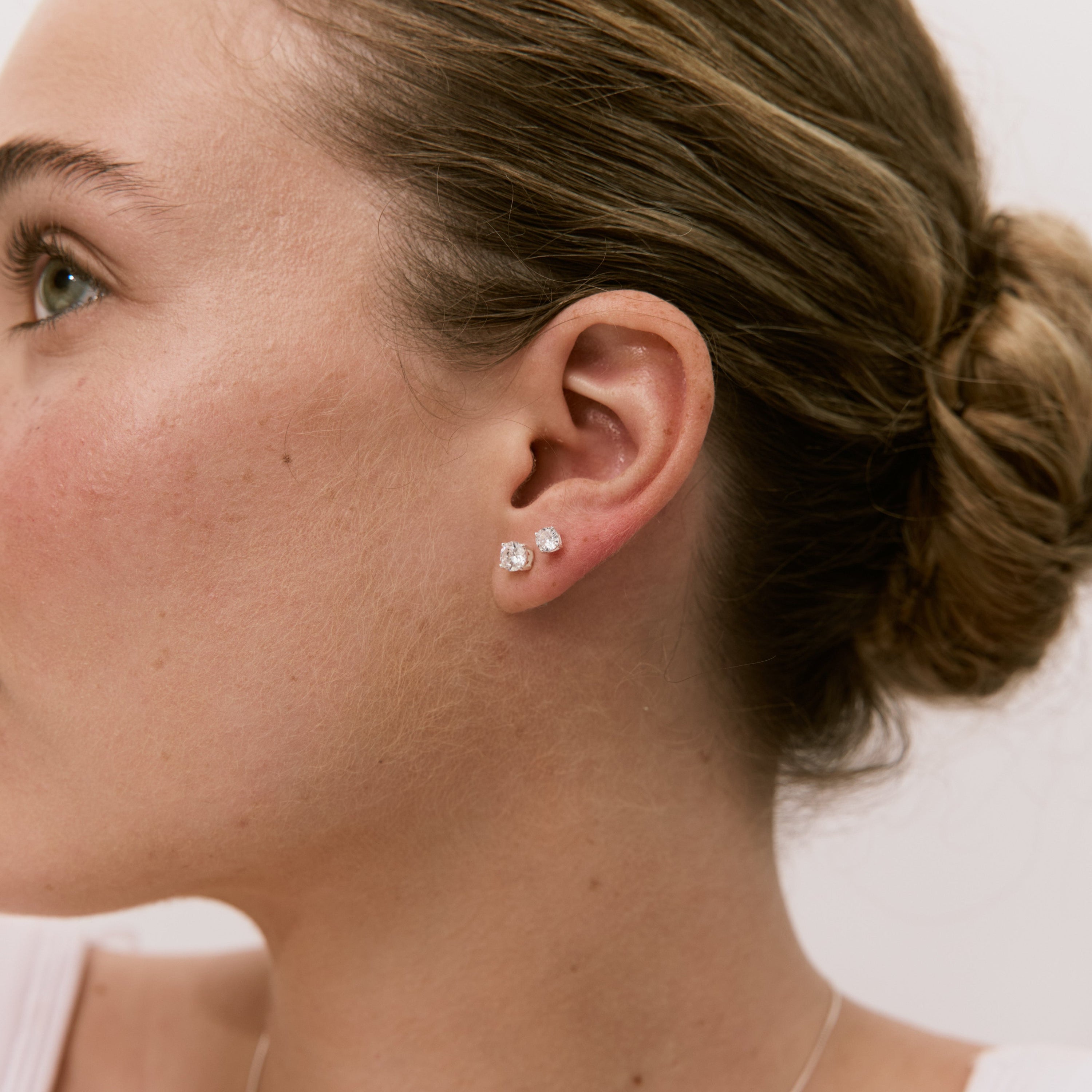 اقراط دانون