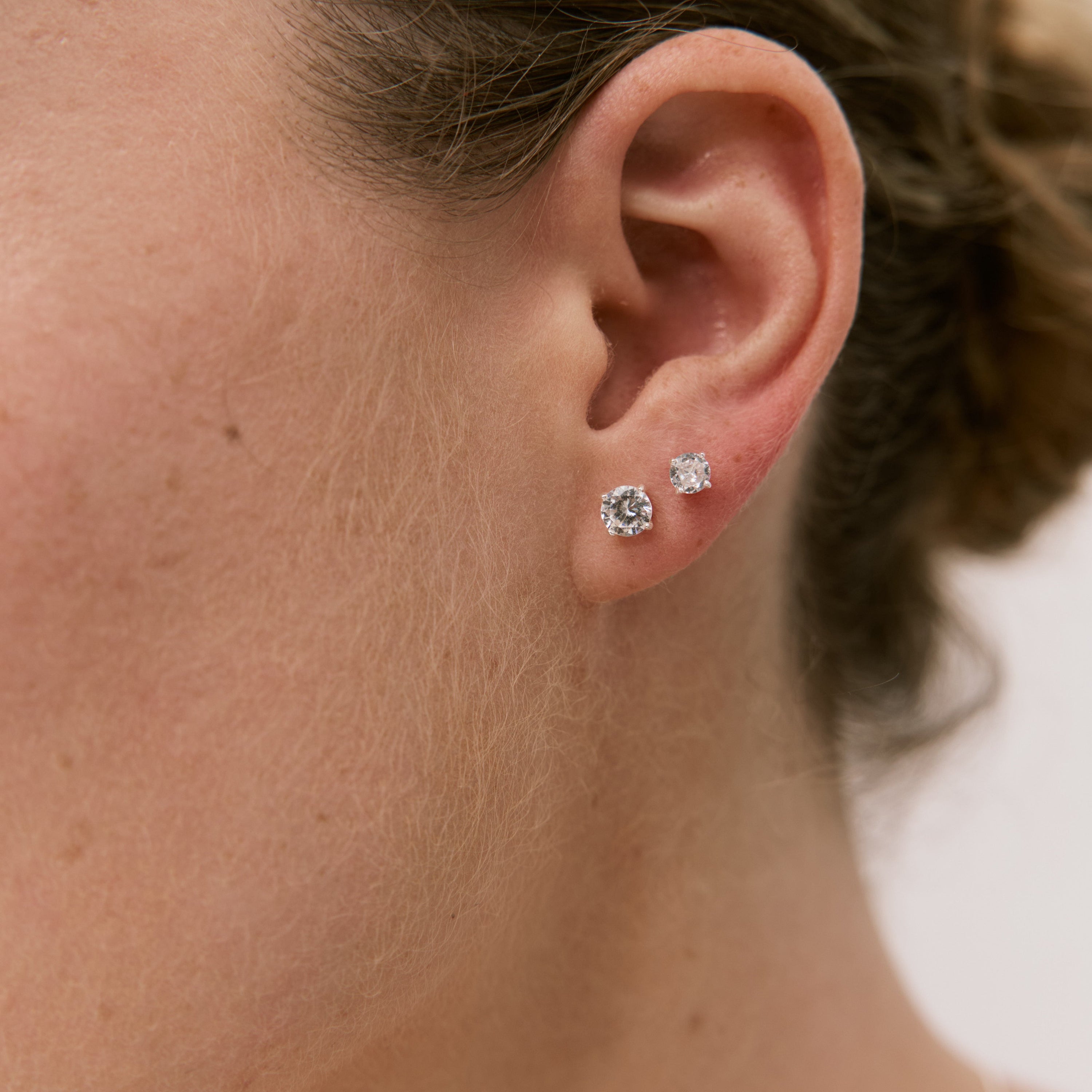 اقراط دانون