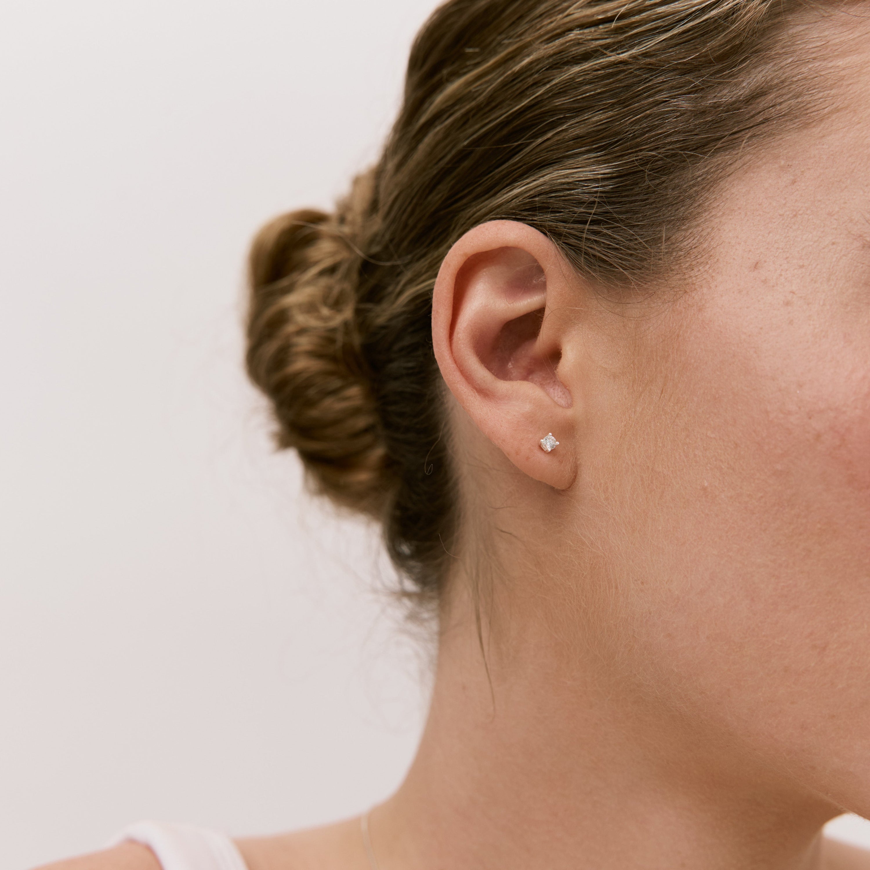 اقراط دانون