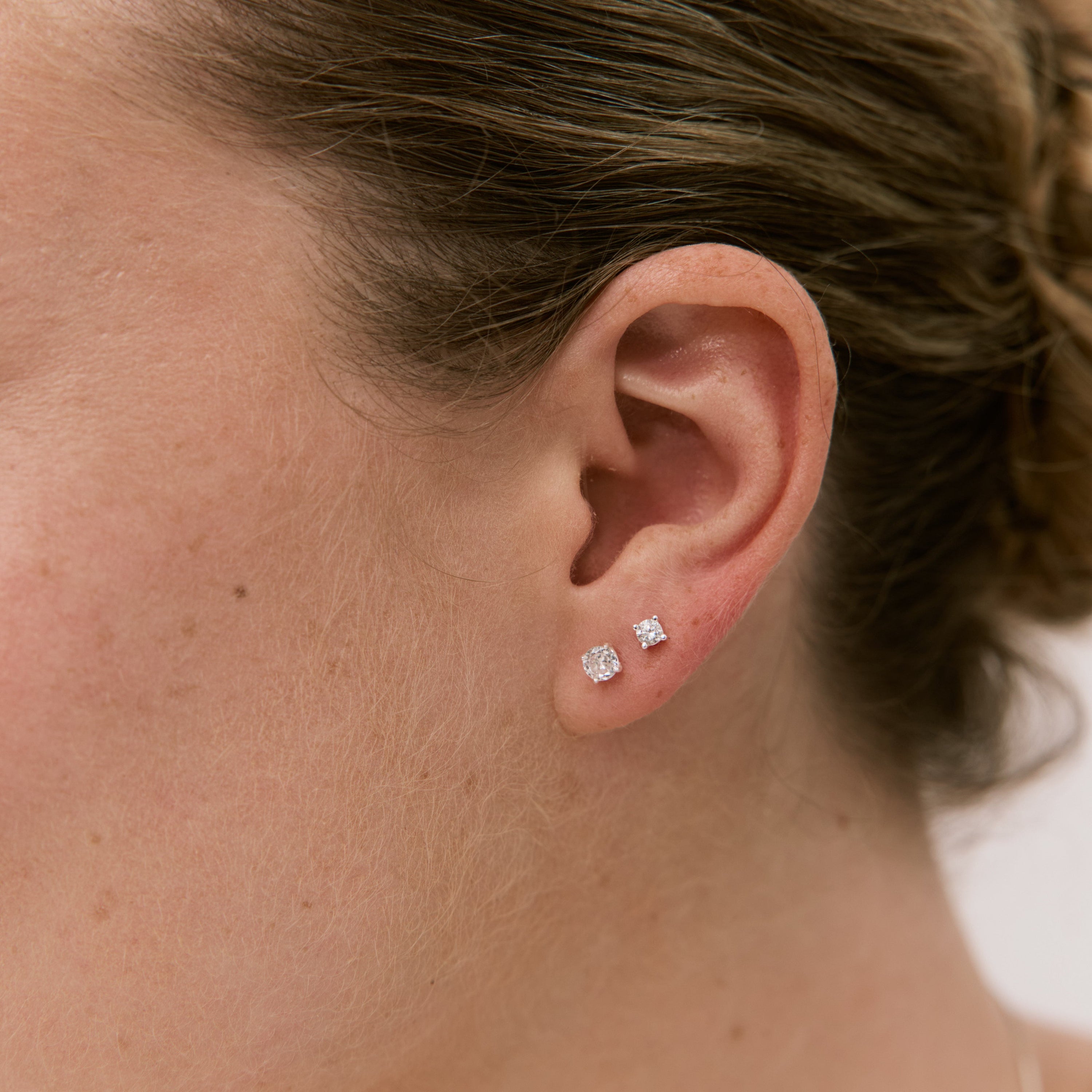 اقراط دانون