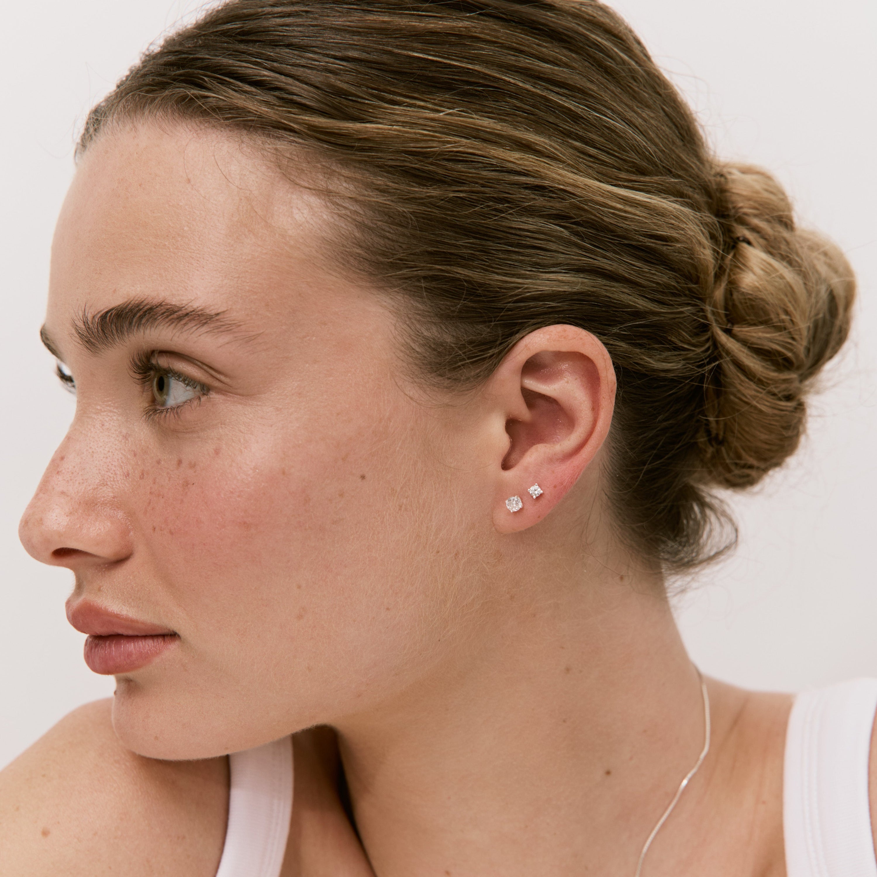 اقراط دانون