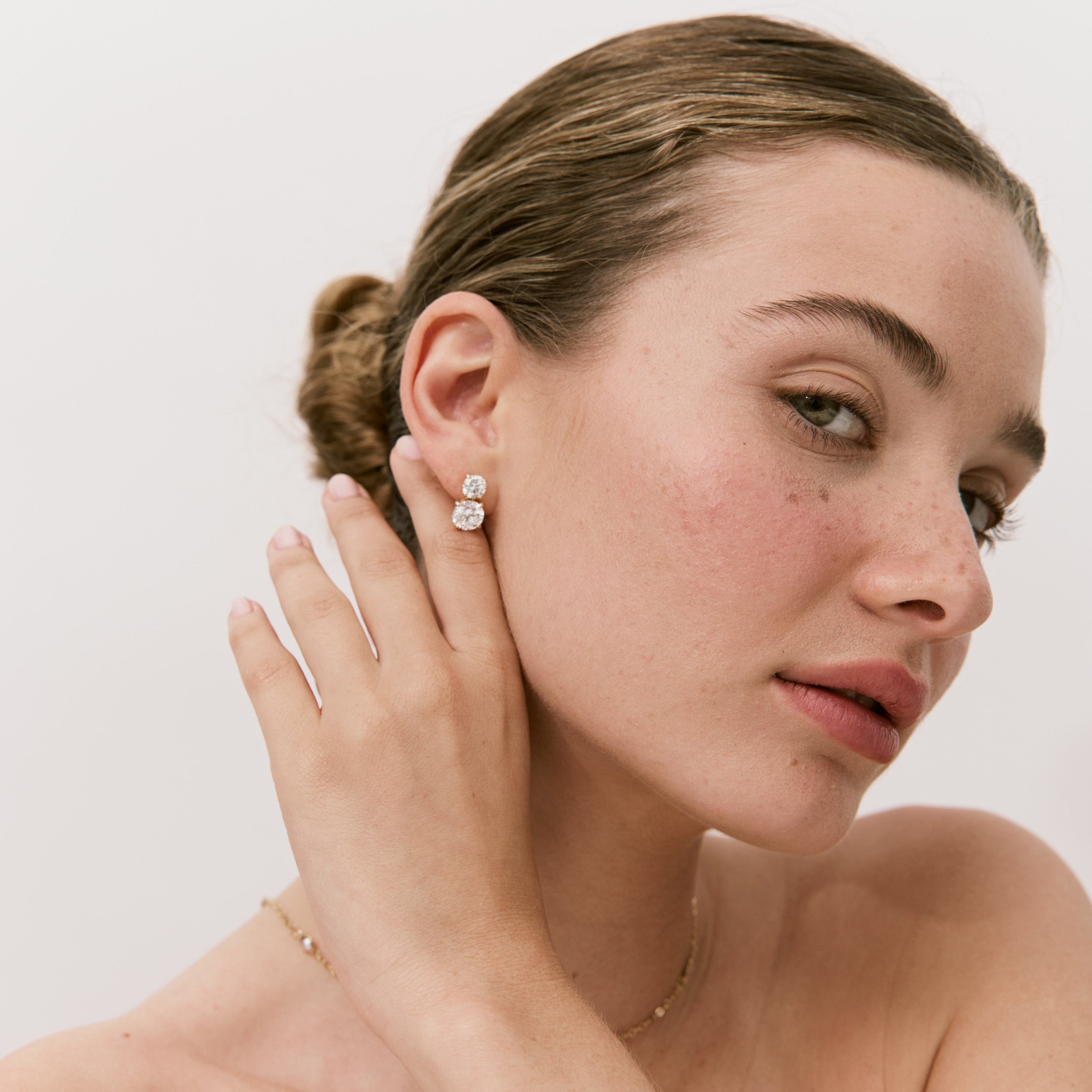 اقراط دانون