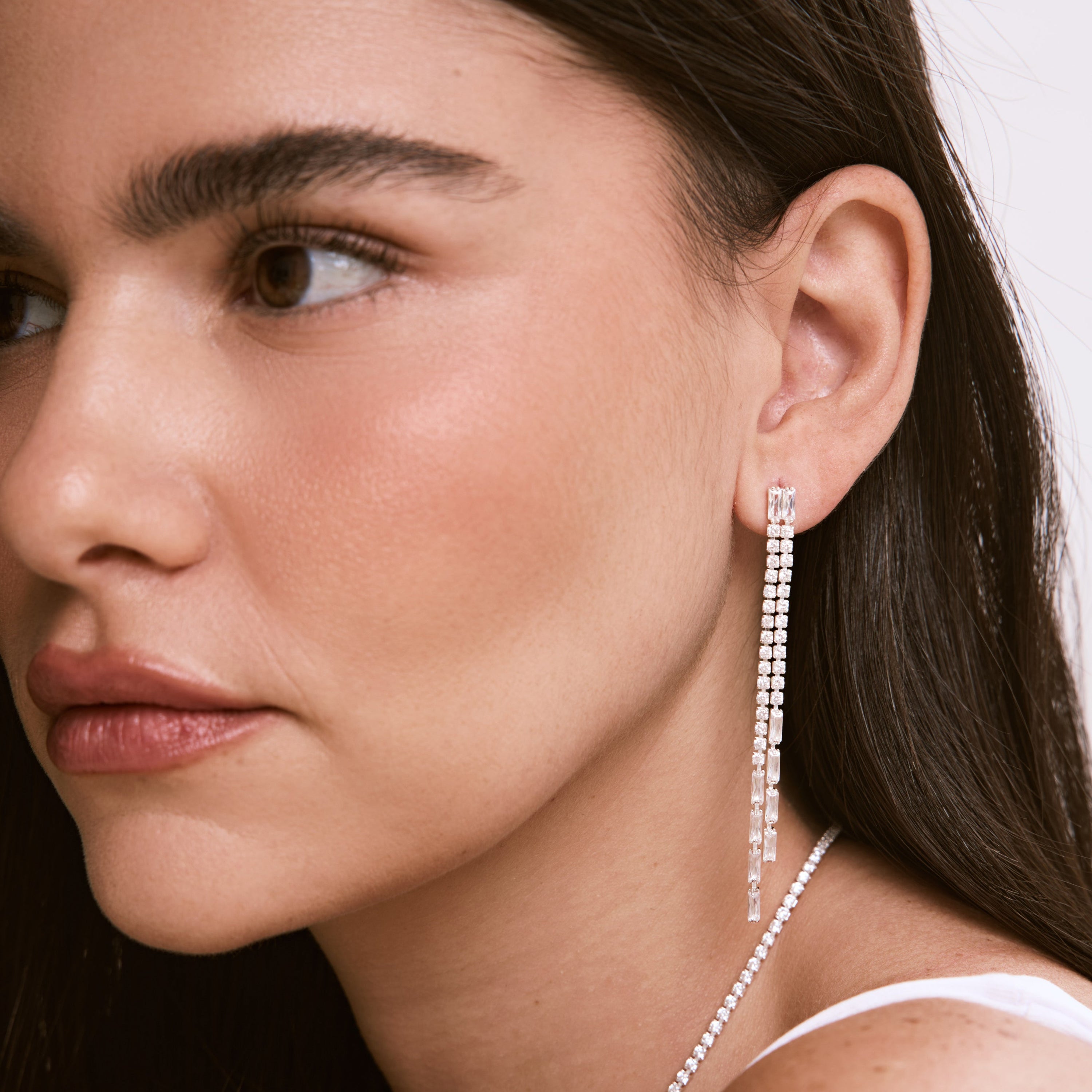 اقراط دانون