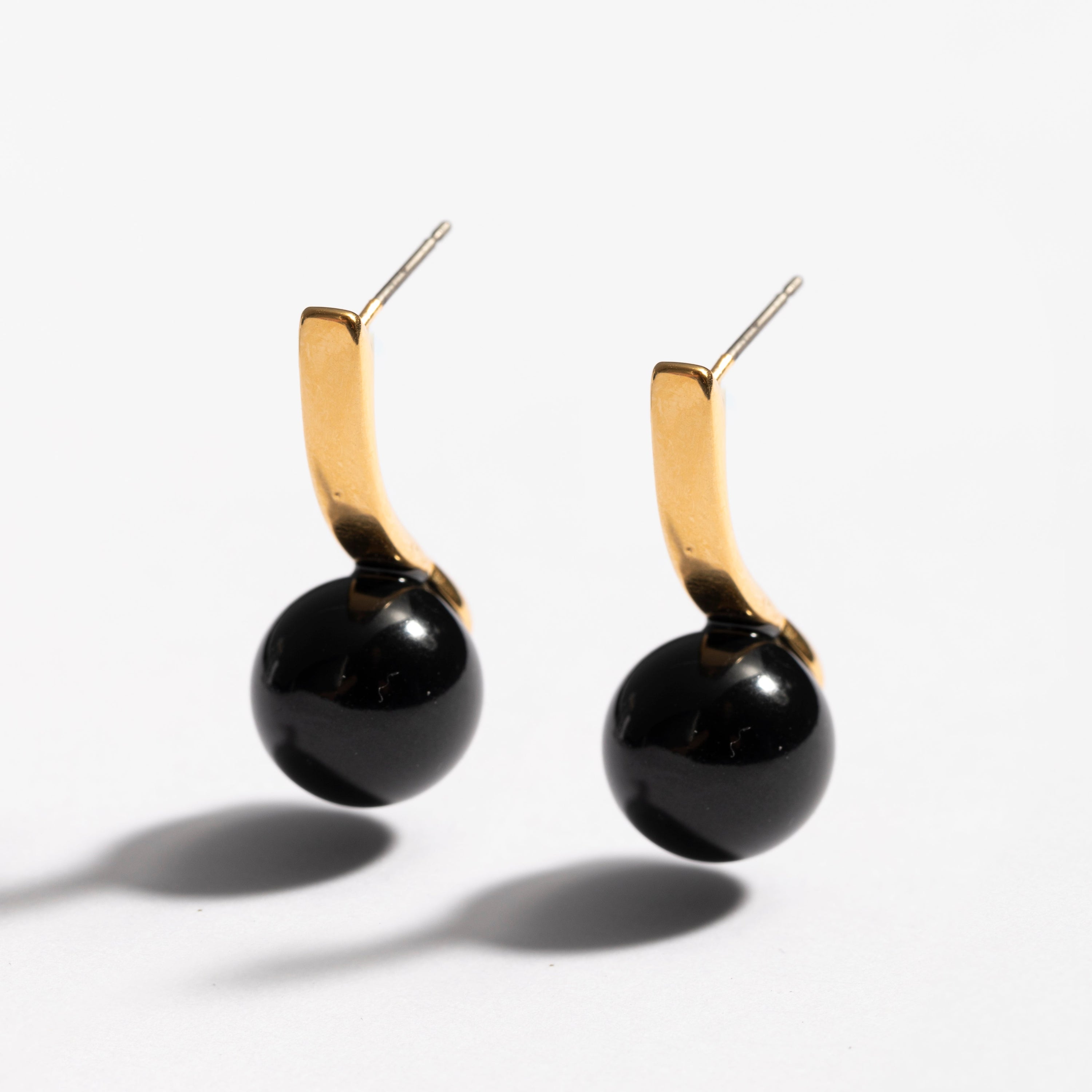 اقراط دانون