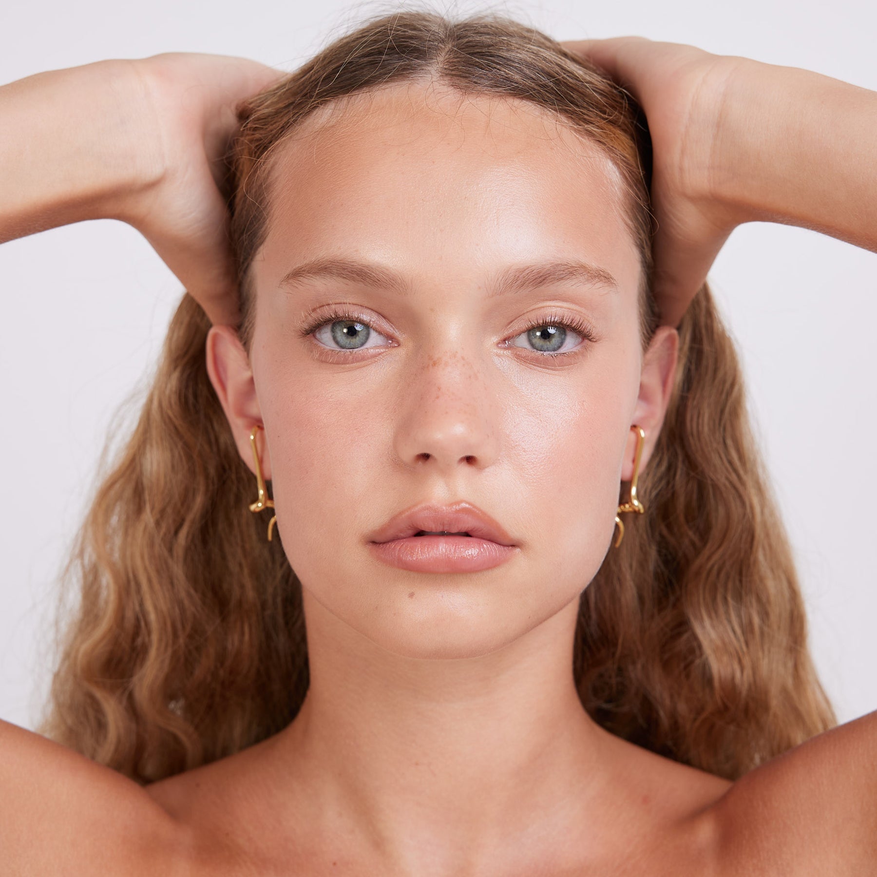 اقراط دانون